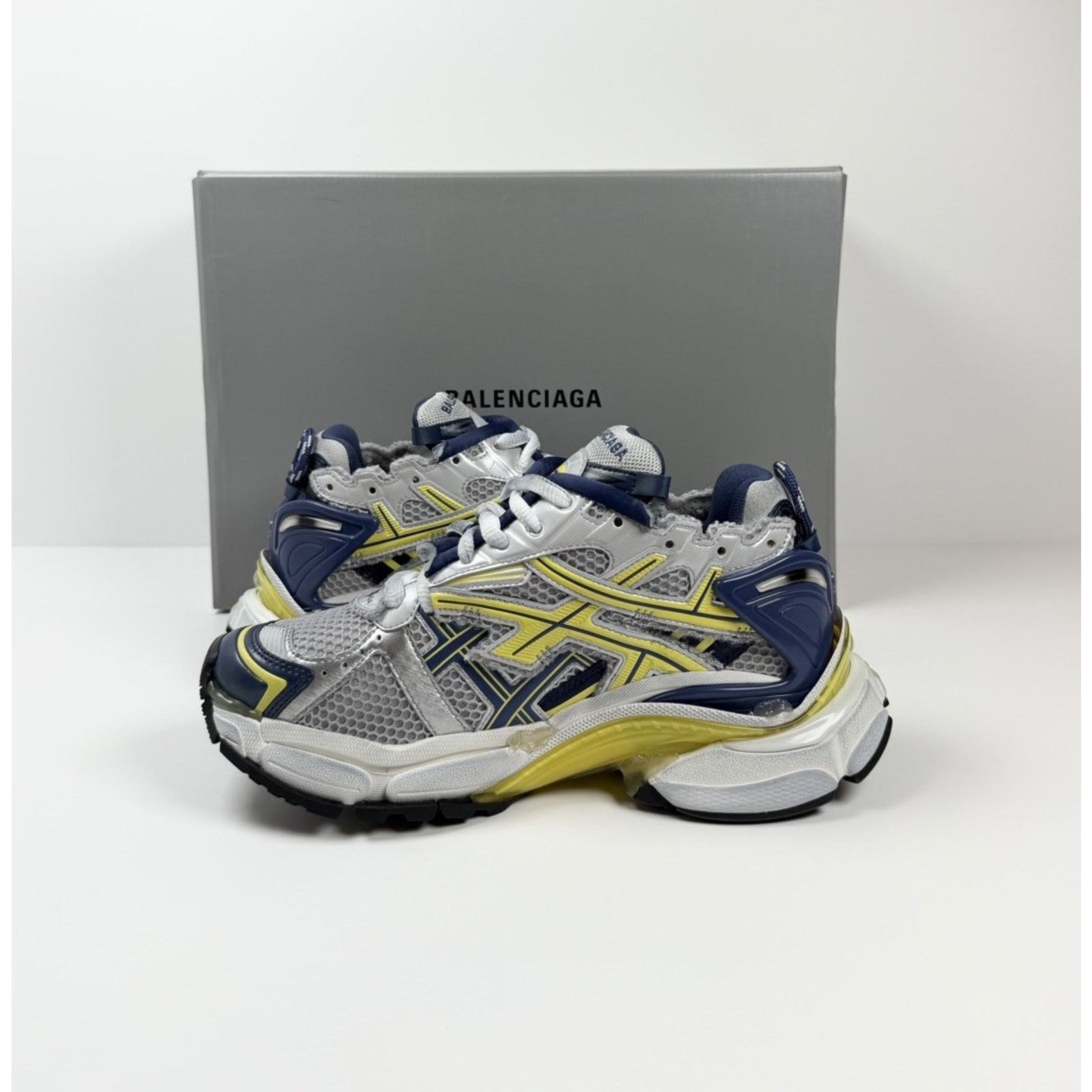 Balenciaga Size 40EU/7US - Balenciaga Runner Grey Blue Yellow NEW! Size US 7 / EU 40 - 6 Thumbnail
