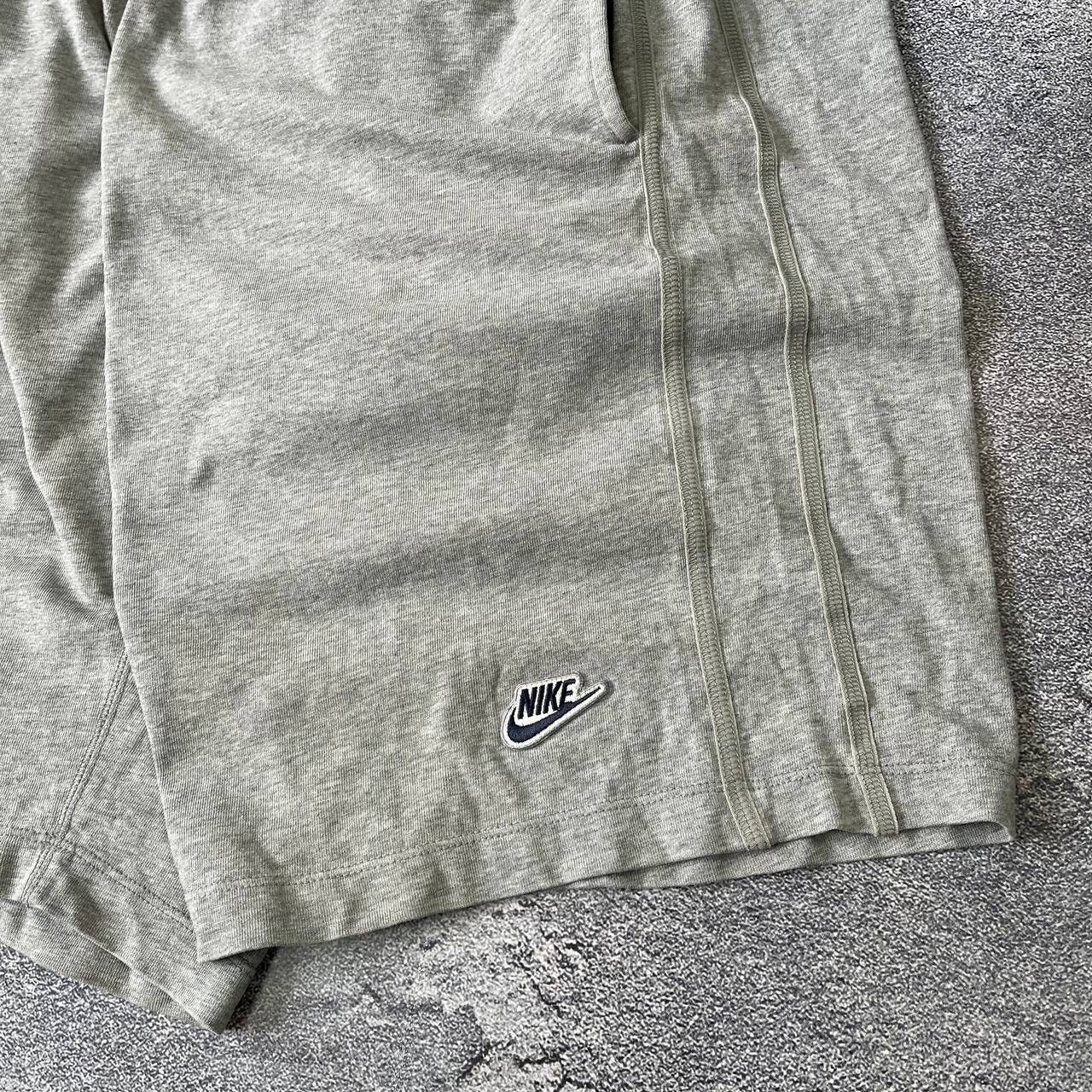 Nike Vintage Nike Drill y2k Hype Logo Shorts,Size M Size US 33 - 10 Thumbnail