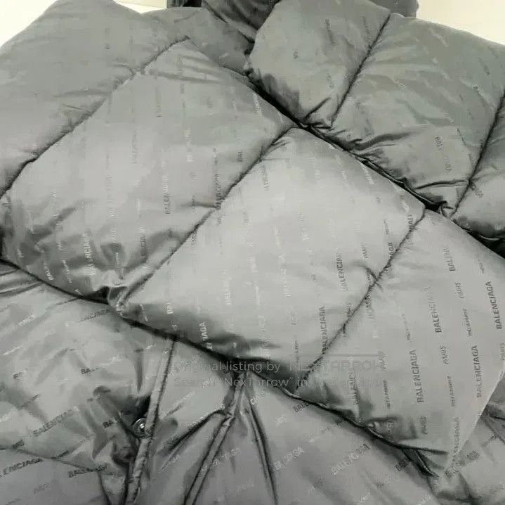 Balenciaga Balenciaga Black Logo Puffer Jacket for Men. Size US L / EU 52-54 / 3 - 7 Thumbnail