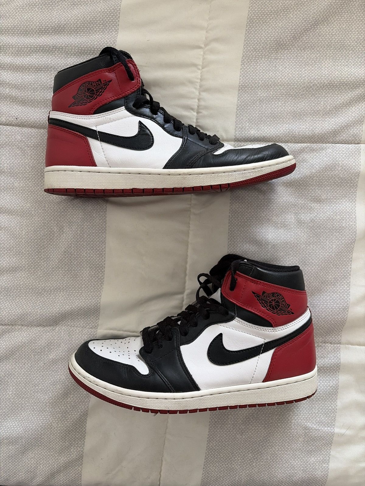 Nike Nike Jordan 1 Black Toe 2016 Size US 9 / EU 42 - 1 Thumbnail
