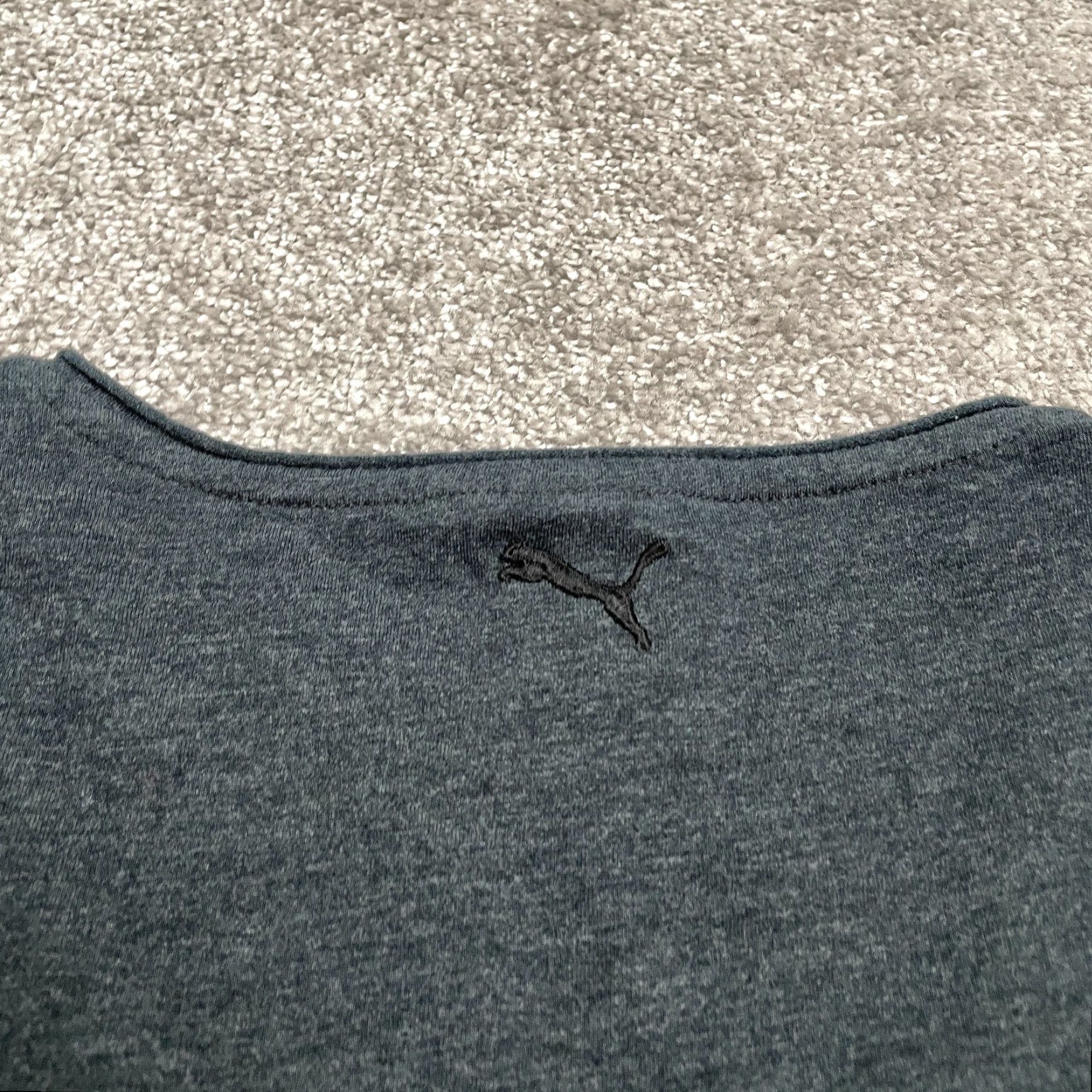 Puma PUMA Sports Lifestyle Long Sleeve Shirt Womens Medium Dark Gray V-Neck Casual Size M / US 6-8 / IT 42-44 - 3 Thumbnail