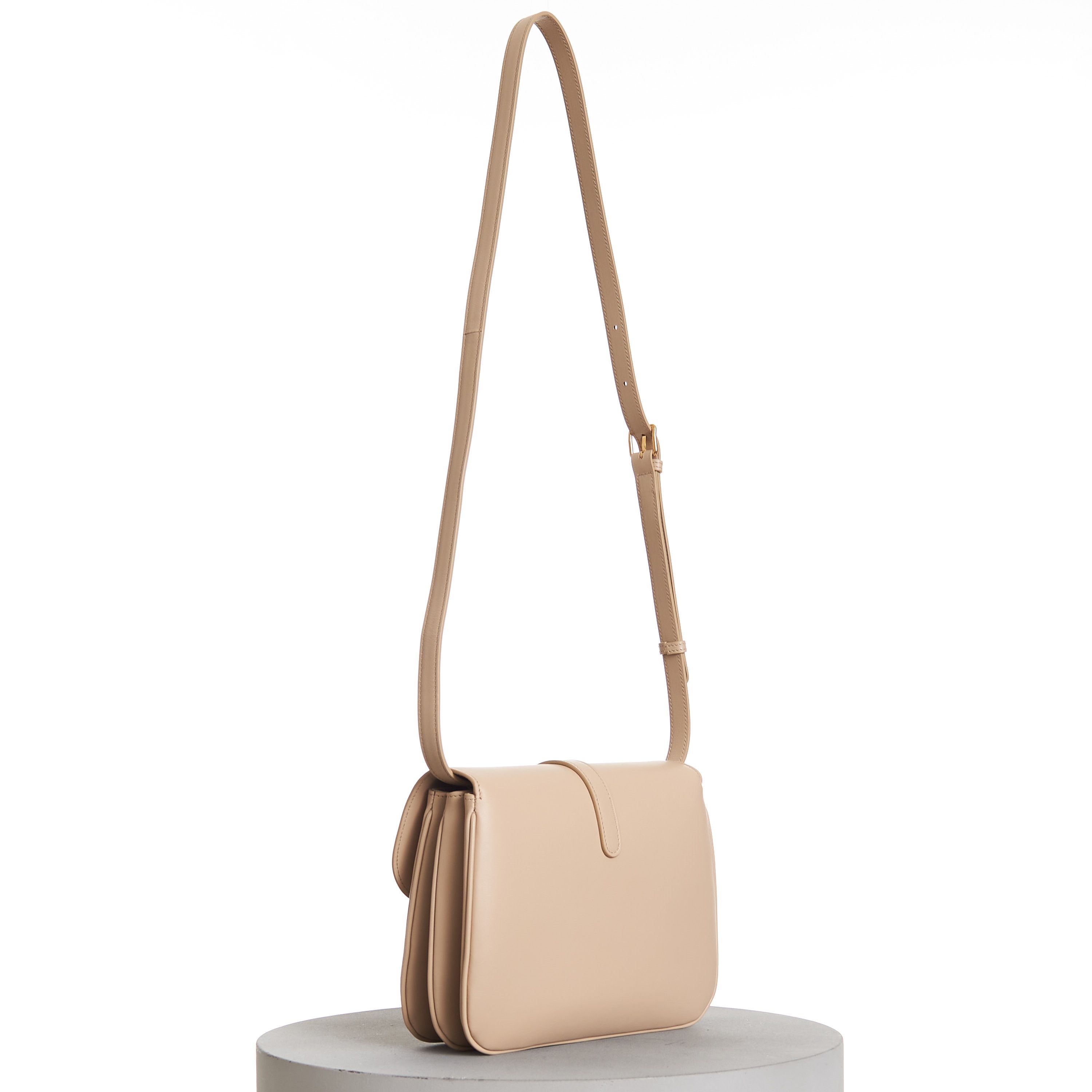 Celine Medium Tabou Bag In Nude Smooth Calfskin Size ONE SIZE - 14 Thumbnail