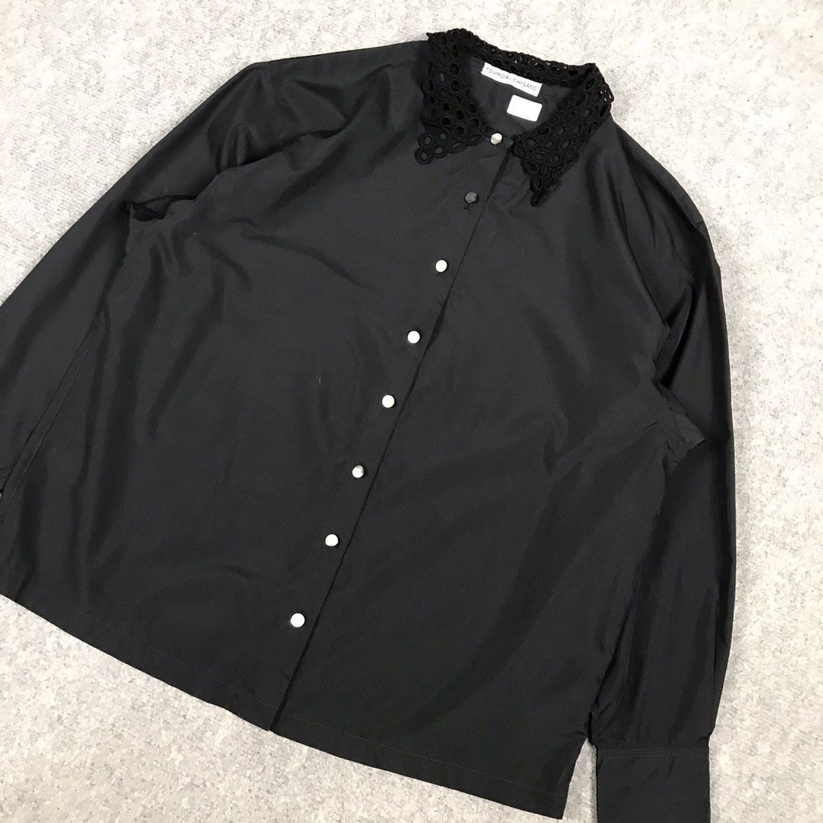 Issey Miyake TSUMORI CHISATO BY ISSEY MIYAKE BUTTON UP BLACK SHIRT Size M / US 6-8 / IT 42-44 - 4 Thumbnail