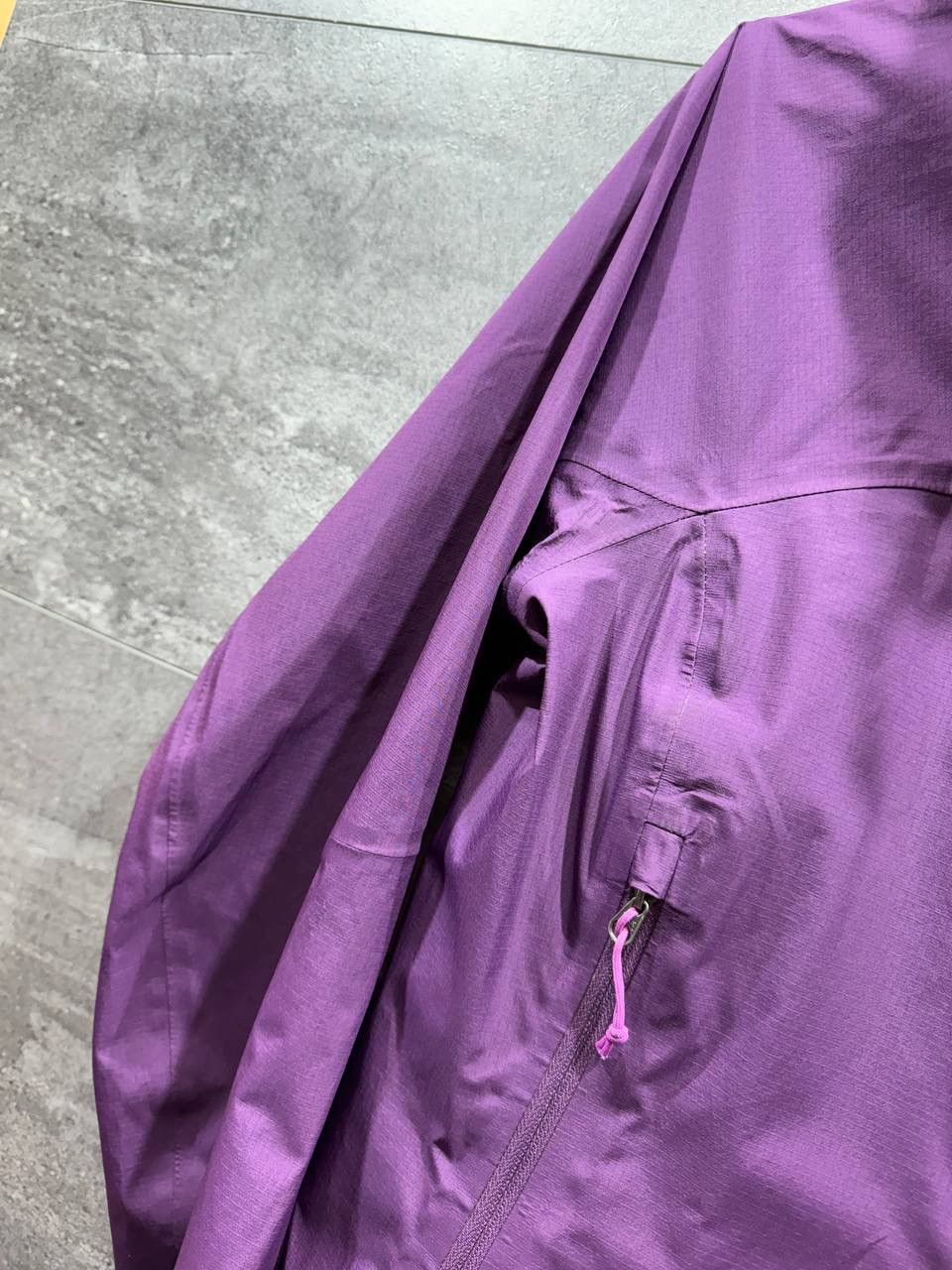 The North Face The North Face Gore-Tex Women's Hooded Rain Jacket Size S / US 4 / IT 40 - 3 Thumbnail