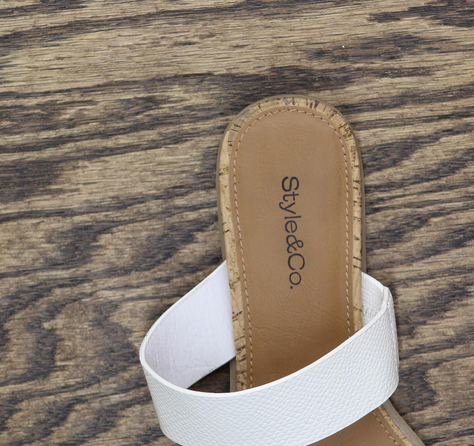 Style & Co Style & Co. Sandals 2 Band 10020656300 White Lizard 5.5m Size US 5.5 / IT 35.5 - 6 Thumbnail