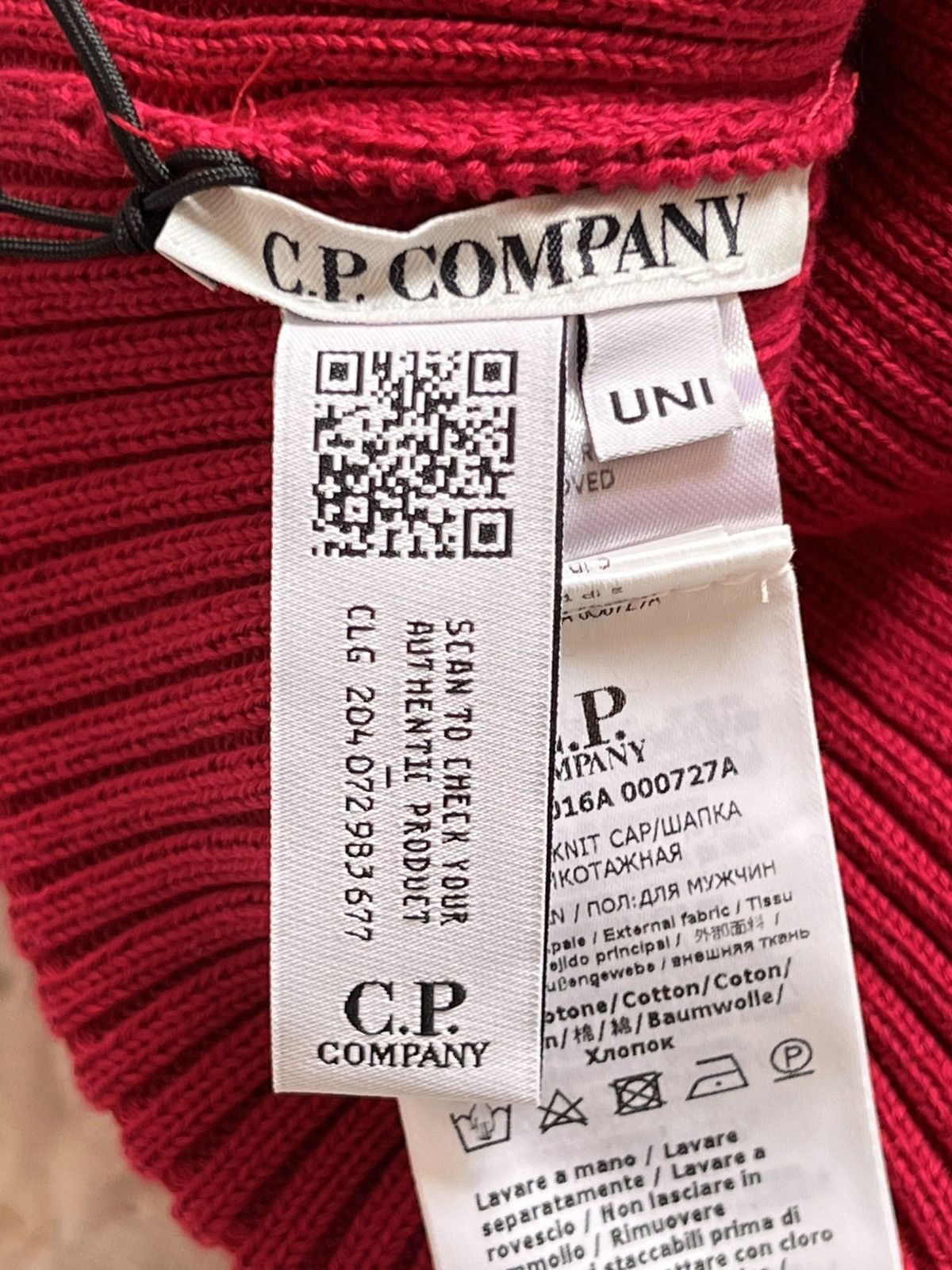 C.P. Company C.P. Company COTTON GOGGLE BEANIE glass hat cap magenta red Size ONE SIZE - 12 Thumbnail