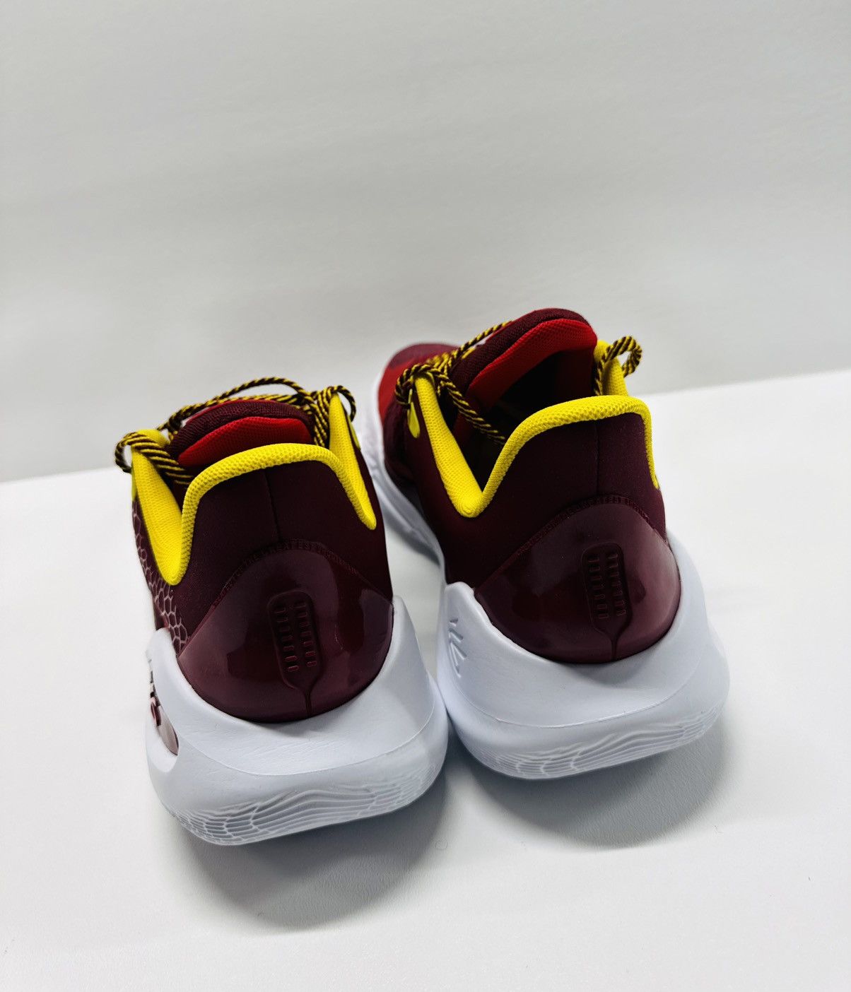 Under Armour Under Armour Curry 11 Fire Red/White Size US 11.5 / EU 44-45 - 5 Thumbnail