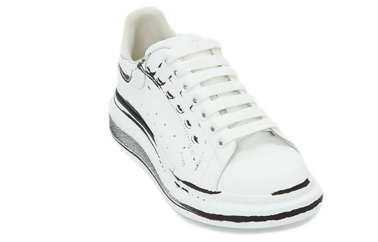 Alexander McQueen o1w1db10725 Oversized Sneaker in Black/White Size US 7 / EU 40 - 3 Thumbnail
