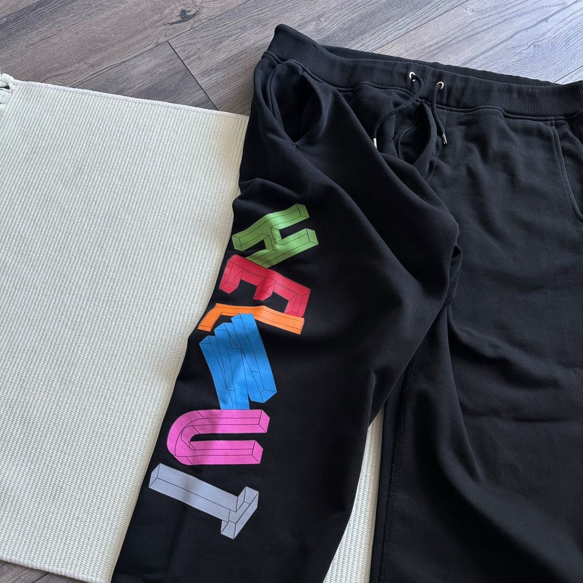 Helmut Lang HELMUT LANG 3D Logo Print Black Sweatpants Size US 35 - 8 Thumbnail