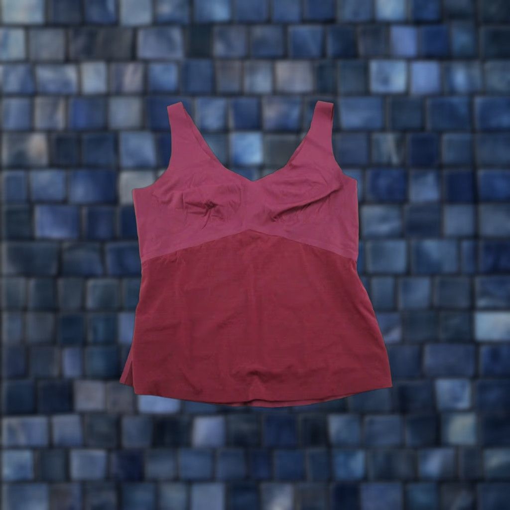 Vintage Honeylove Red Seamless Built-in Sports Bra Tank Top 2X Shapewear Woman Tank Top Sleeveless Strappy Sleeve Plus Size Size XXL / US 16-18 / IT 52-54 - 1 Thumbnail