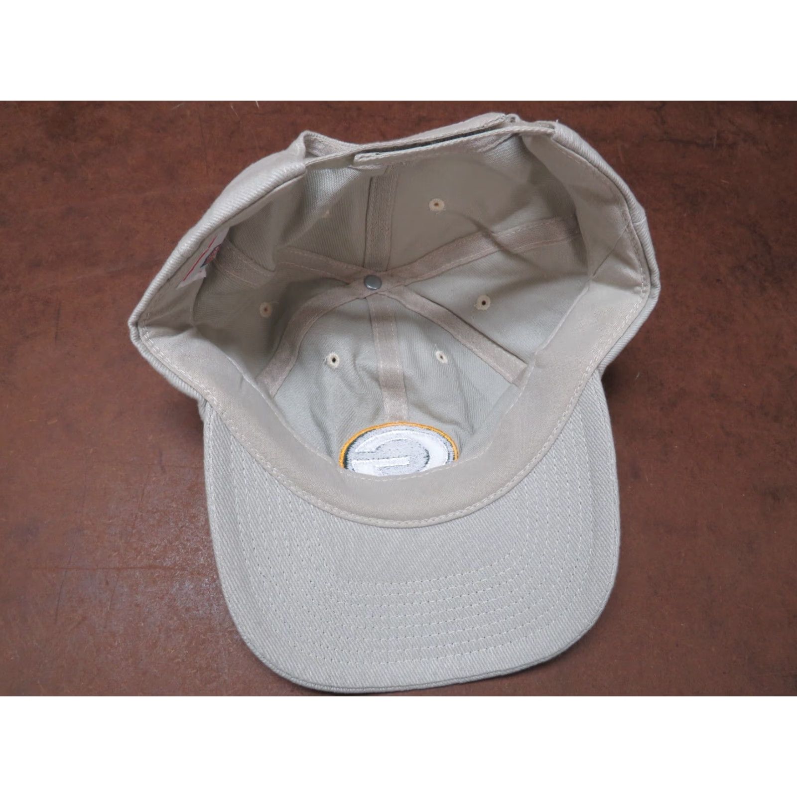 NFL VINTAGE Green Bay Packers Logo Embroidered NFL Football Team Hat Unworn Beige Adjustable Men One Size Baseball Cap Theme? Size ONE SIZE - 5 Thumbnail