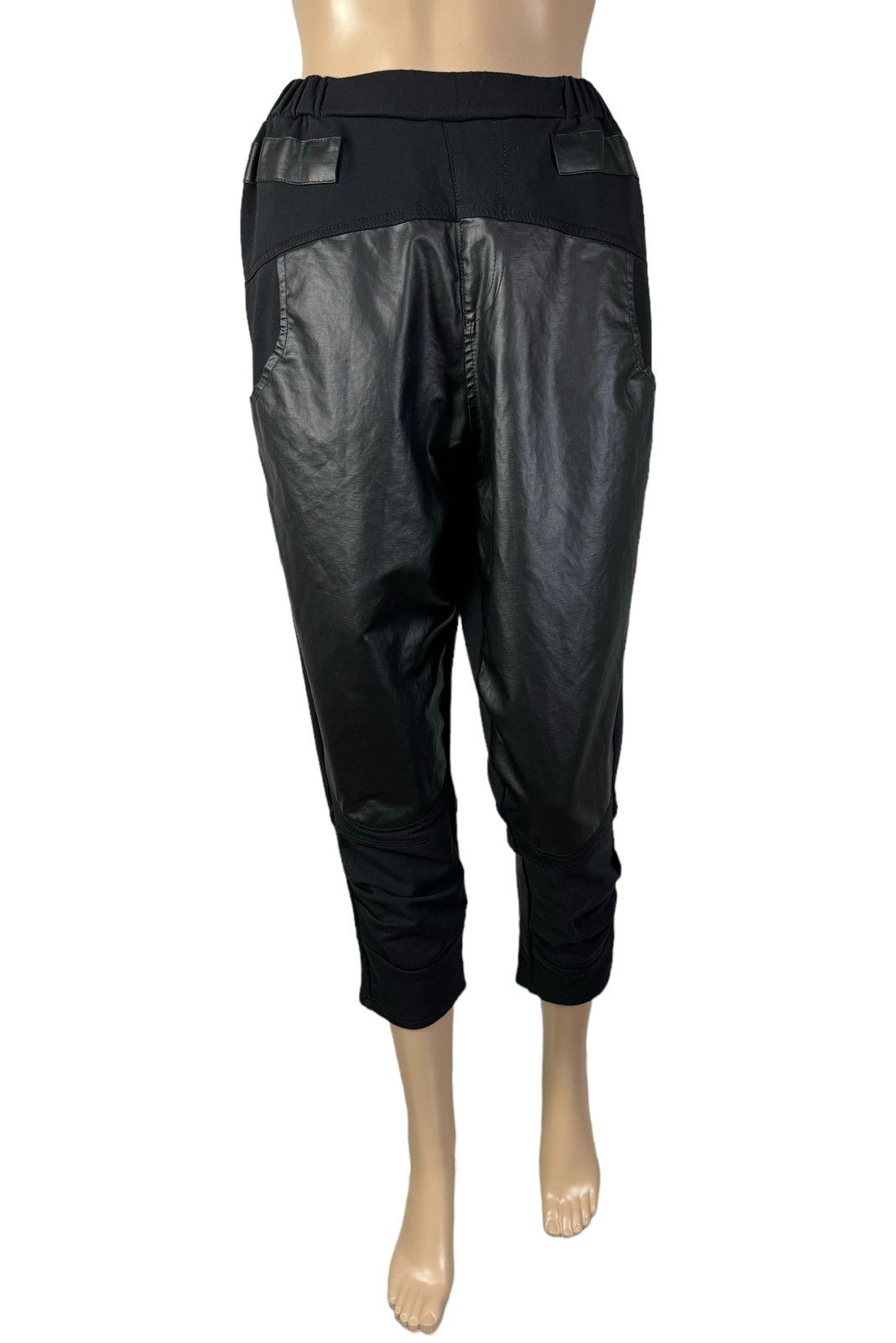 image of Designer Barbara Speer Cropped Trousers Size S/m in Black, Women's