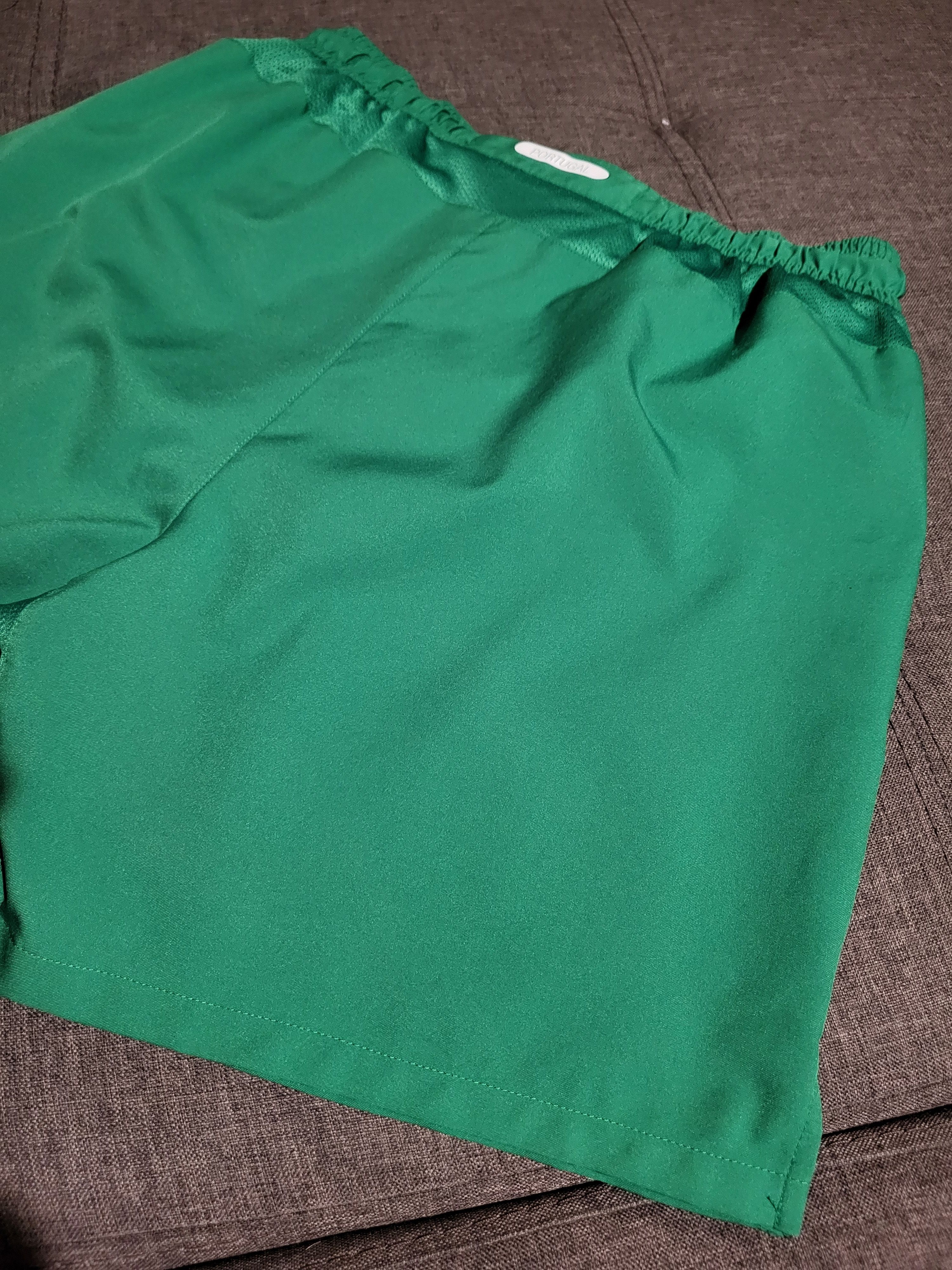 Nike Vintage Nike Portugal 🇵🇹 F.P.F. jersey shorts Size US 32 / EU 48 - 5 Thumbnail
