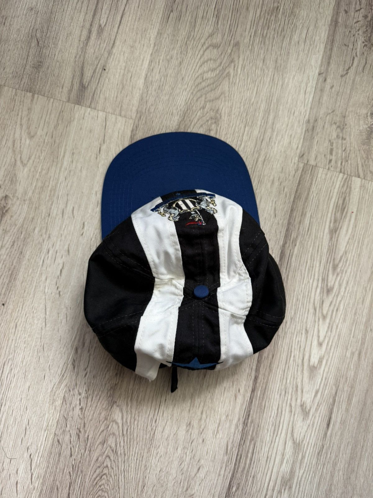 Adidas Rare vintage Adidas New Castle United black/white cap Size ONE SIZE - 20 Thumbnail