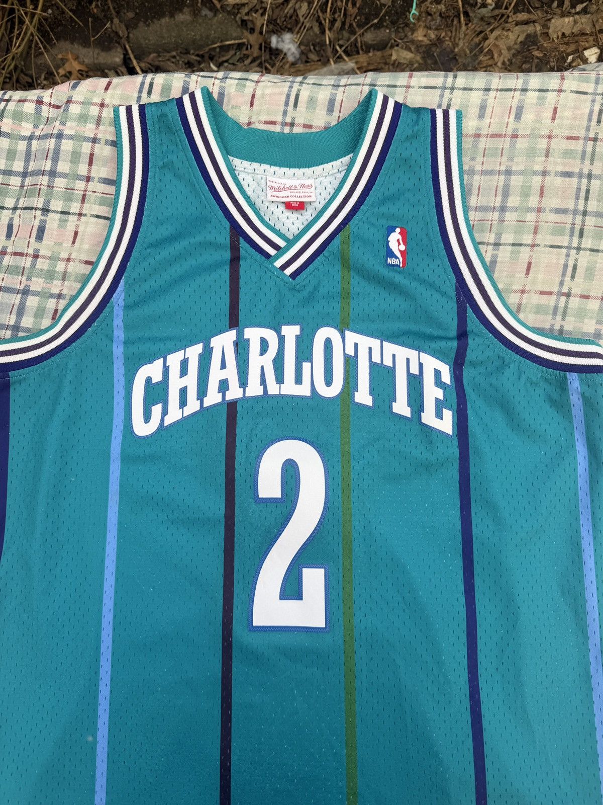 Mitchell & Ness Mitchell & Ness Charlotte Hornets Larry Johnson NBA Jersey Size US XL / EU 56 / 4 - 4 Thumbnail