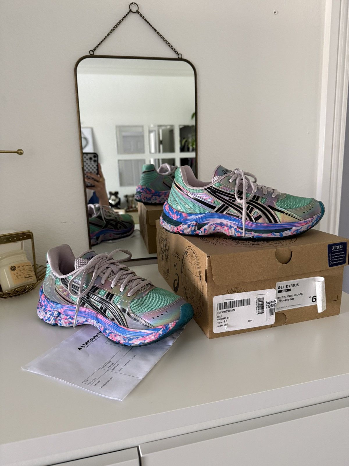Asics ASICS x Luisaviaroma Gel Kyrios Size:6.5 Color:Iridescent Size US 6.5 / EU 39-40 - 9 Thumbnail