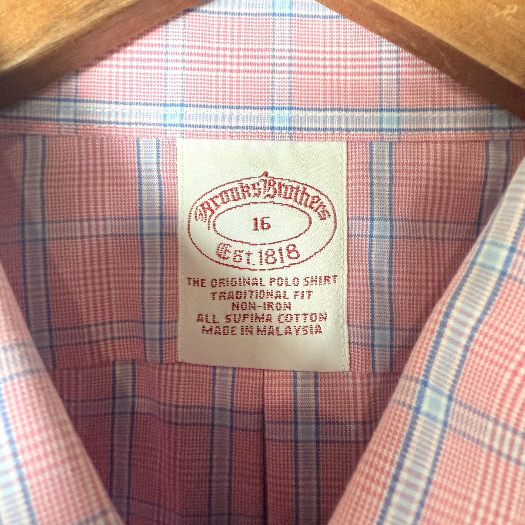 Brooks Brothers Brooks Brothers Pink Plaid Short Sleeve Button-Down Shirt Mens 16 Regular Size 16 Pink Plaid Button-Up Mens Shirts Size US L / EU 52-54 / 3 - 4 Thumbnail