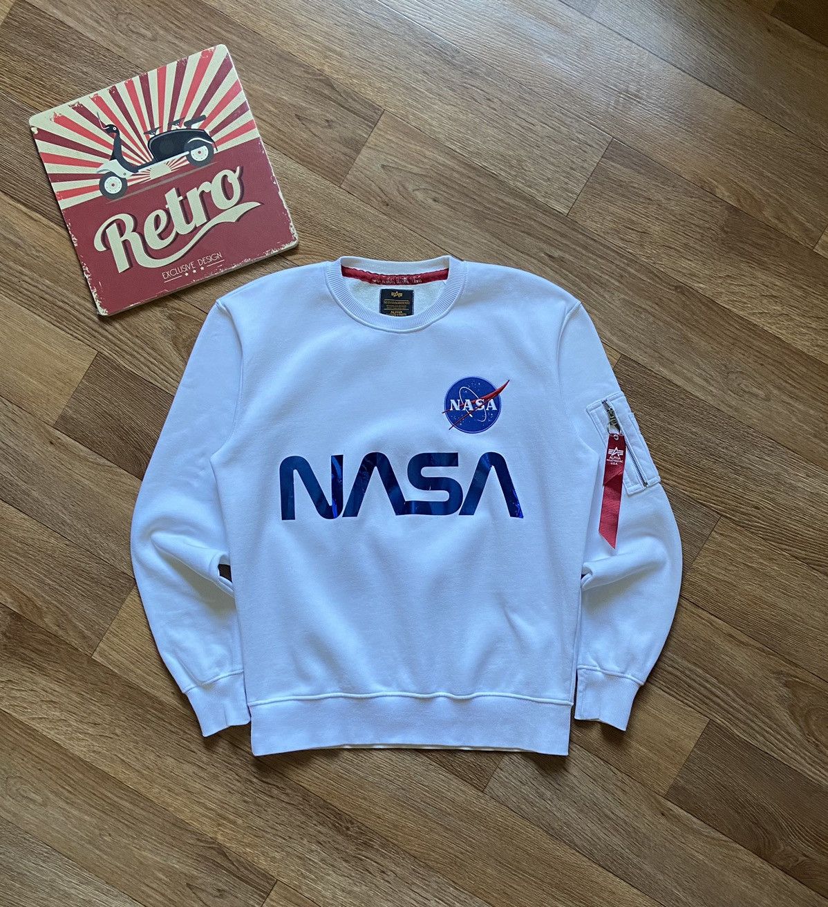 Alpha Industries Alpha Industries NASA Big Logo Crewneck Sweatshirt ...