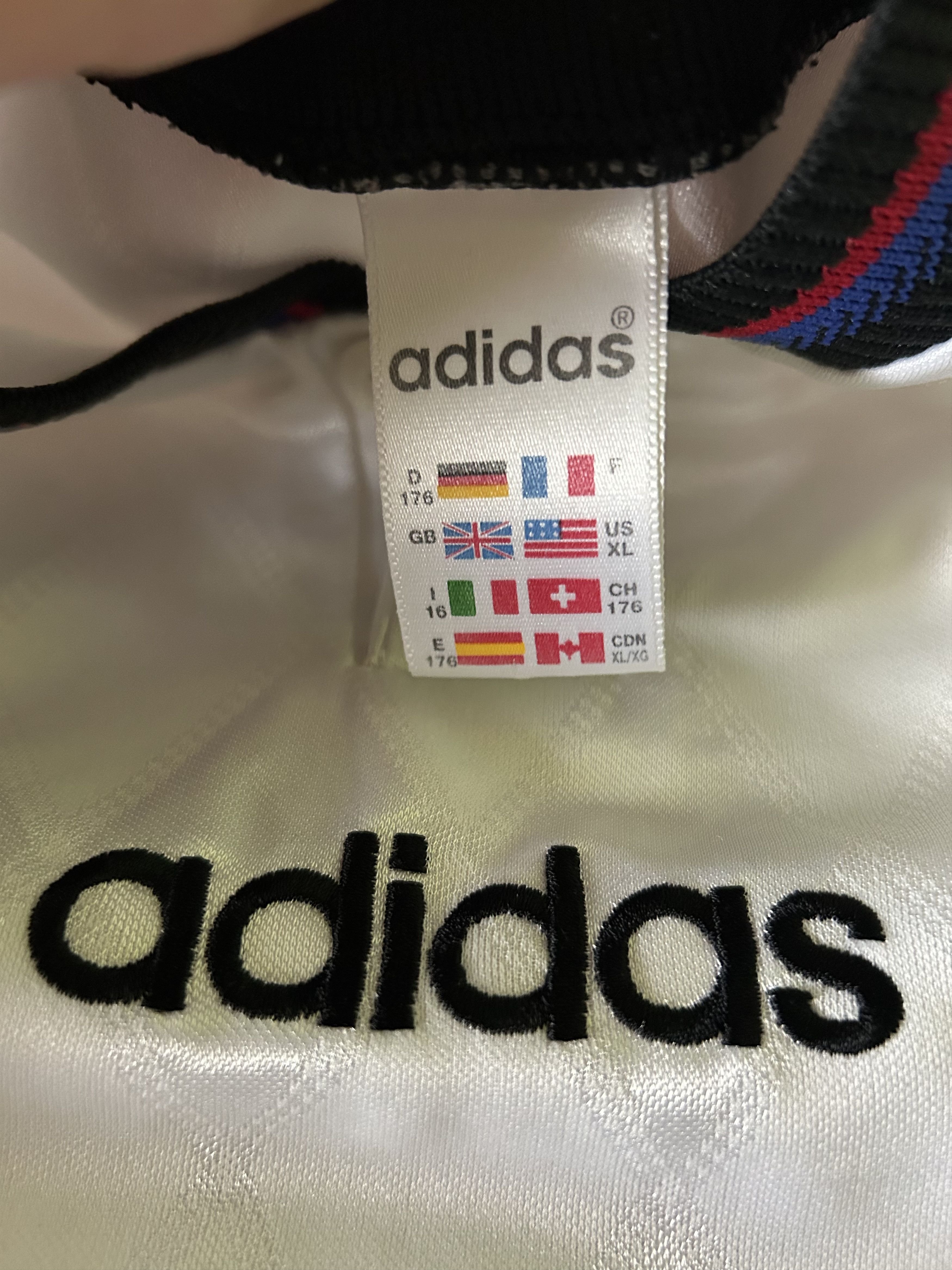 Adidas Vintage BAYERN MUNICH FC 1996 - 1998 - Adidas - S/M - UNIQUE Size US M / EU 48-50 / 2 - 4 Thumbnail