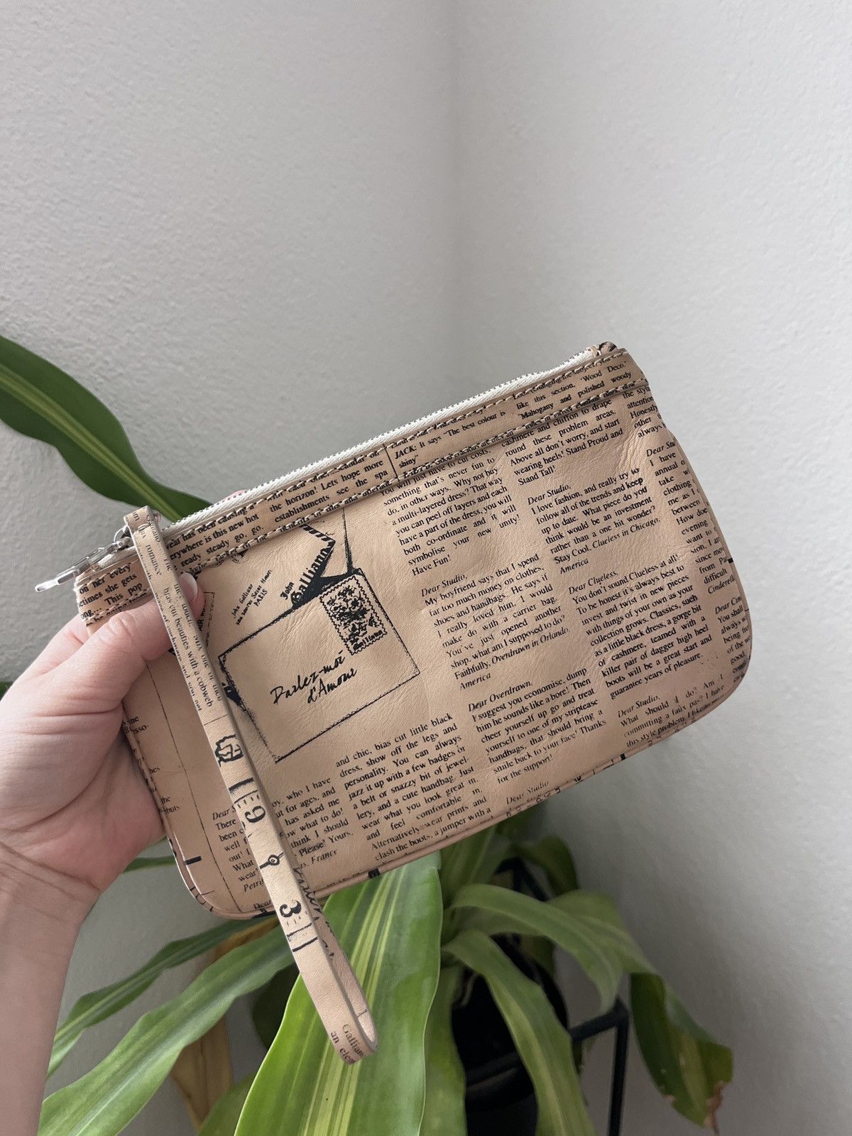 John Galliano Archive John Galliano "Gazette" Newspaper Print Wristlet Size ONE SIZE - 2 Thumbnail