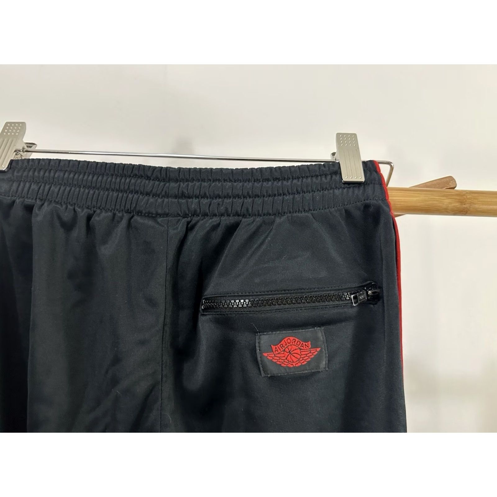 Nike VINTAGE Nike Jordan 1 OG Black Red Bred Wings1985 Pants RARE Size S Mens Track Pants Air Jordan Filling Size US 29 - 4 Thumbnail