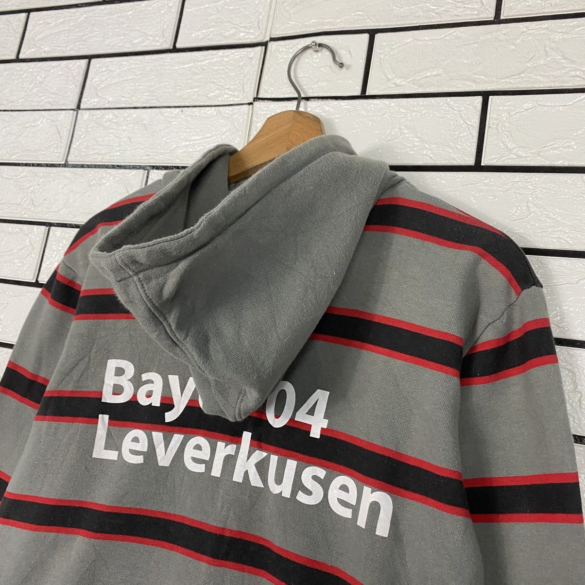 Adidas Vintage Hoodie Zipper Adidas Striped Bayer 04 Leverkusen Size US L / EU 52-54 / 3 - 11 Thumbnail