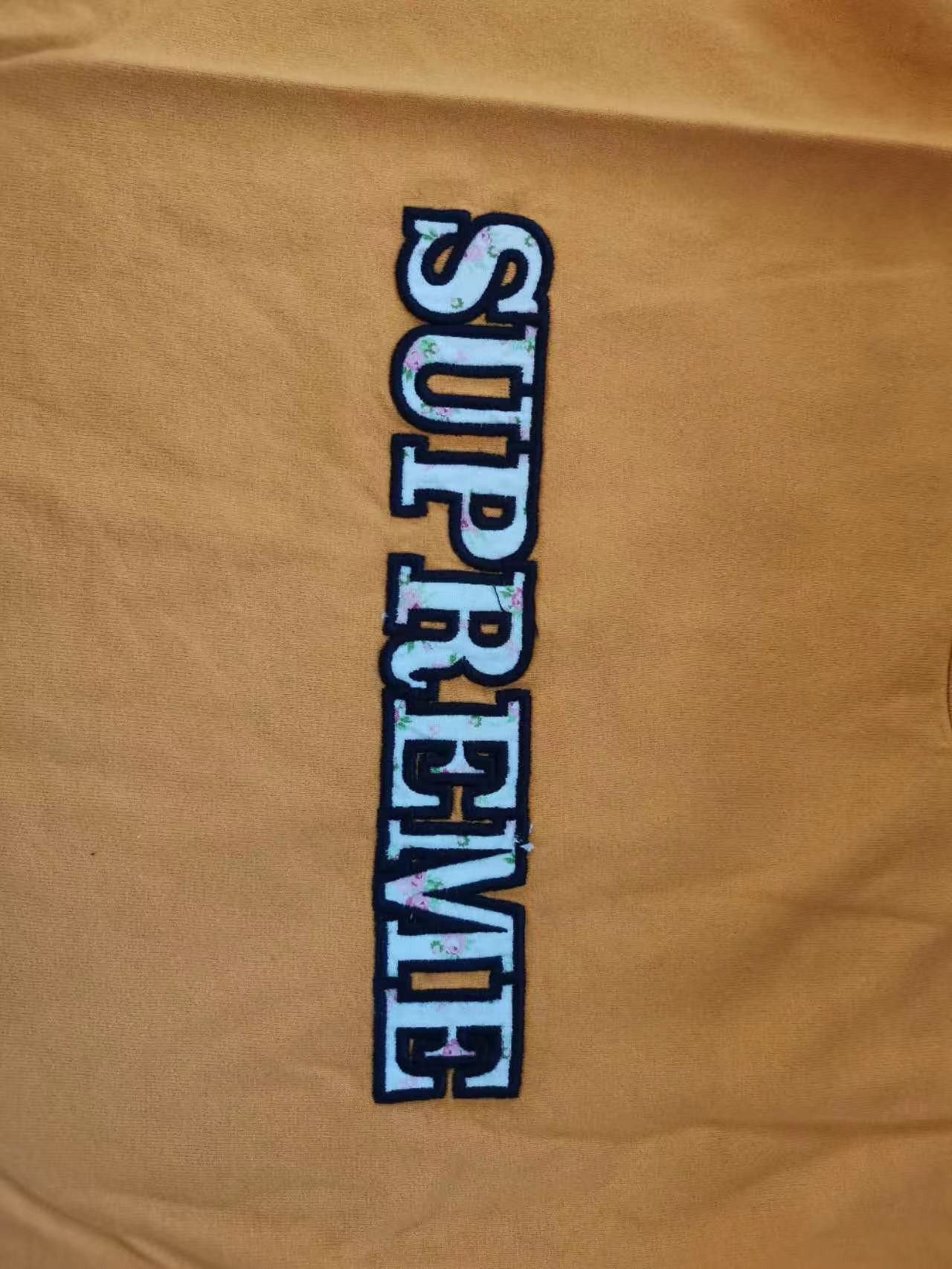 Supreme NEVER WORN* Supreme FW18 Floral Logo Tee Gold Size US L / EU 52-54 / 3 - 3 Thumbnail