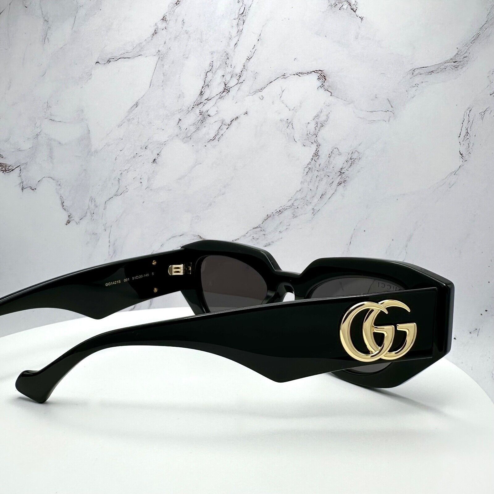 Gucci Sunglasses Black Cat Eye Gold Interlocking GG Logo