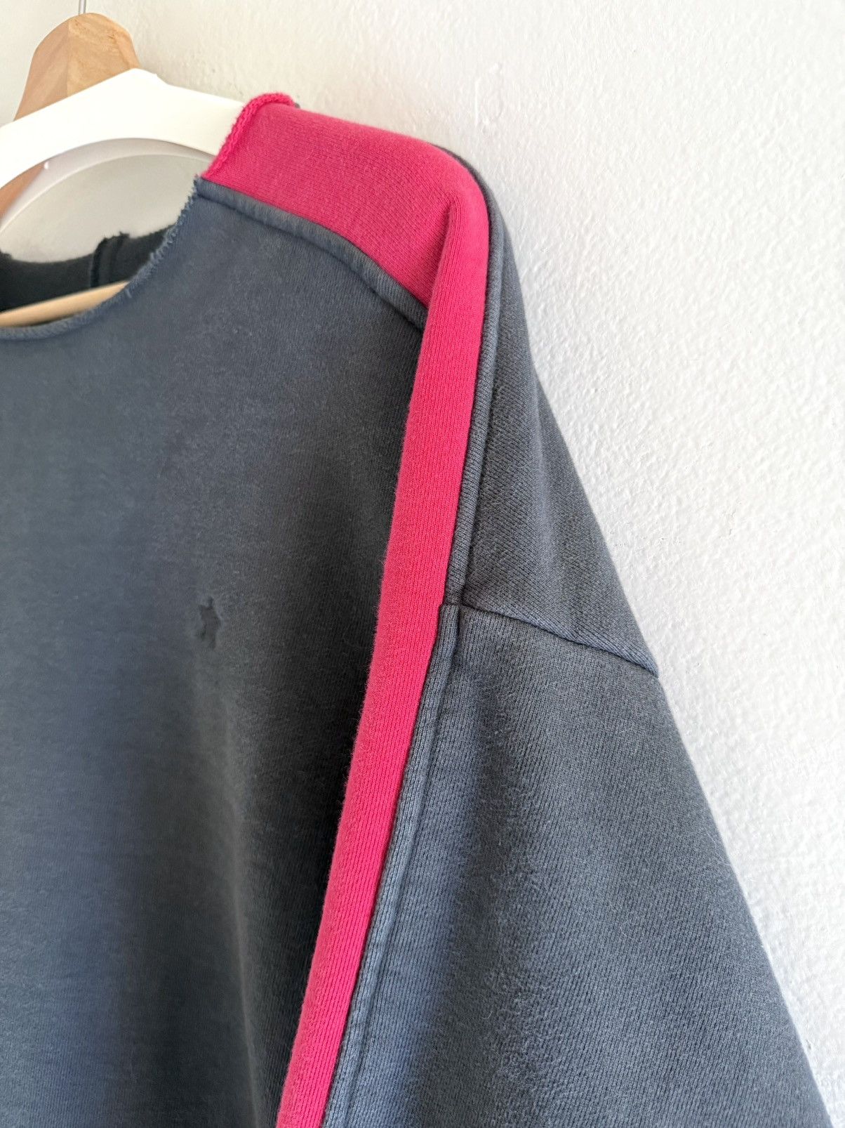 Greg Ross USA Greg Ross Side Stripe Raw Hem Yoke Sweatshirt Black/Red Size US S / EU 44-46 / 1 - 15 Thumbnail