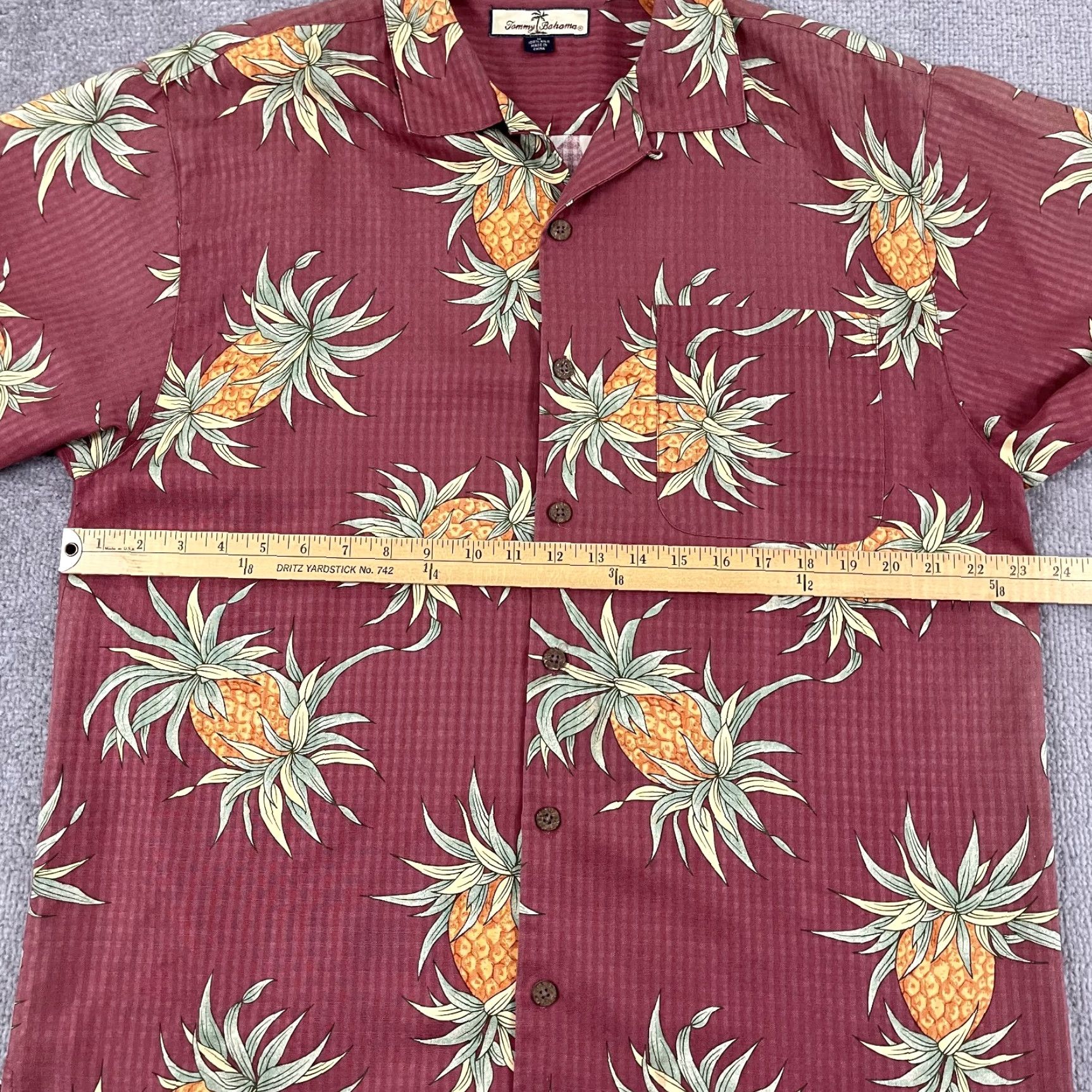 Tommy Bahama Tommy Bahama Hawaiian Button-Up Shirt Mens Medium Red Pineapple Silk Geometric Casual Resort Size US M / EU 48-50 / 2 - 4 Thumbnail