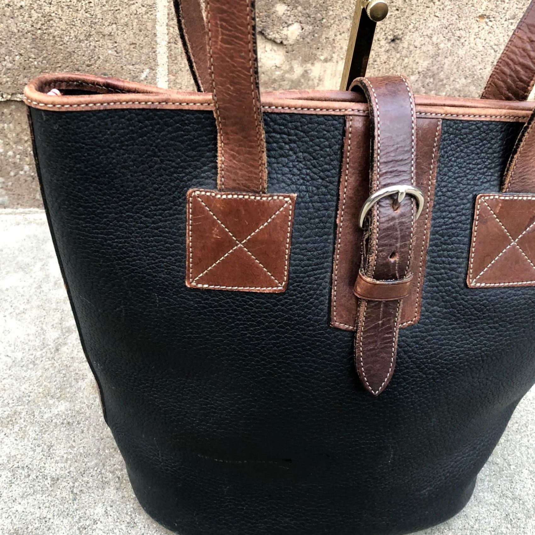 Dooney & Bourke VINTAGE Dooney & Bourke Leather Tote Bag Purse Shoulder Leather Black Buckle Bag Womens Large 12" W x 11.5" H x 6" D Brown/Black Buckle Leather Size ONE SIZE - 3 Thumbnail