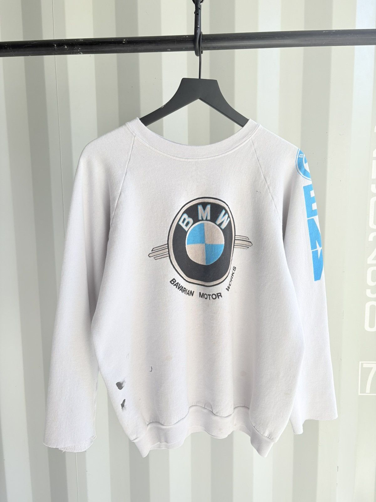 Vintage Vintage BMW Sweatshirt Faded Distressed Grunge Band Boxy Size US L / EU 52-54 / 3 - 2 Thumbnail