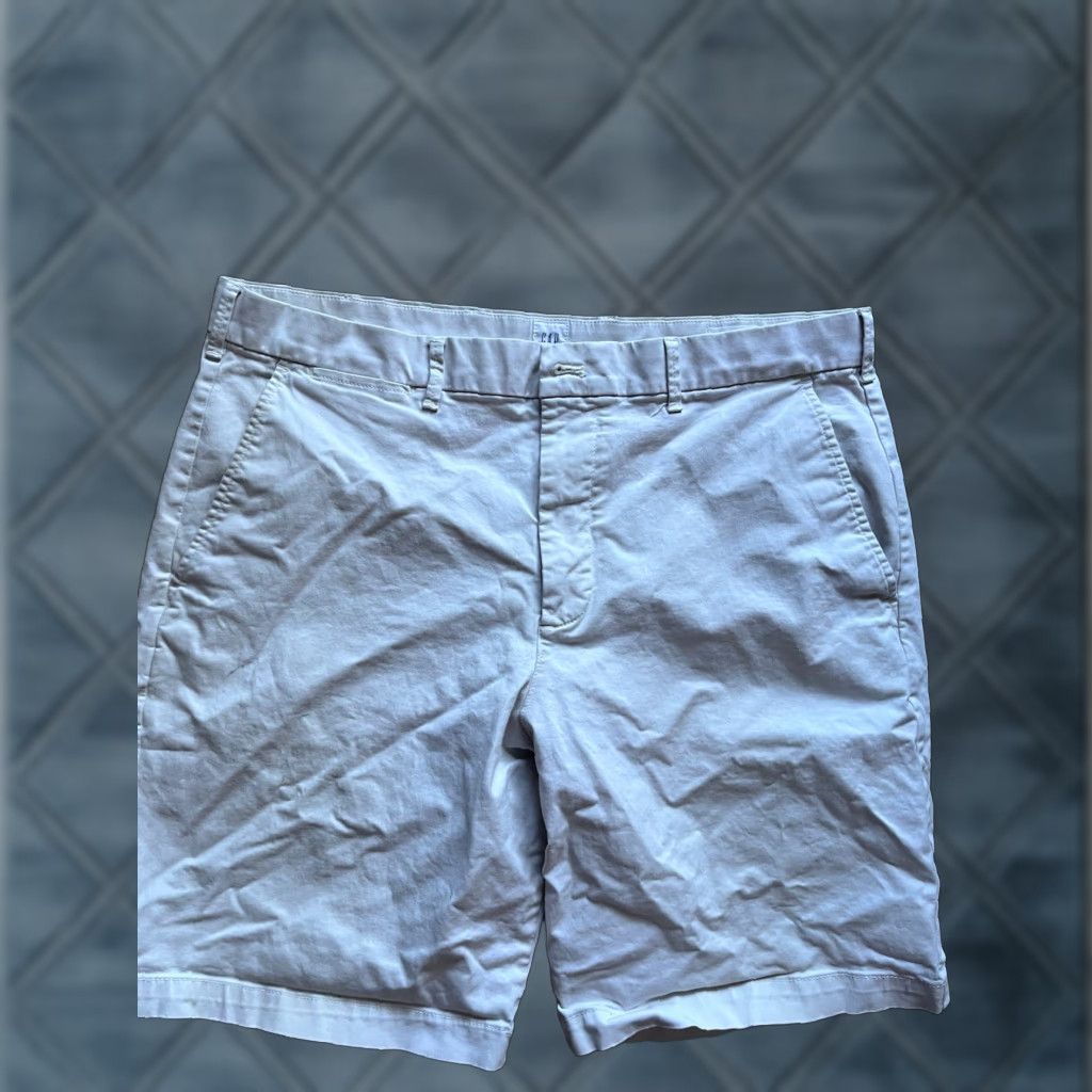 Gap GAP Shorts Men’s 36 Ivory Khaki Stretch 10" 5-Pocket Regular Size US 36 / EU 52 - 1 Thumbnail