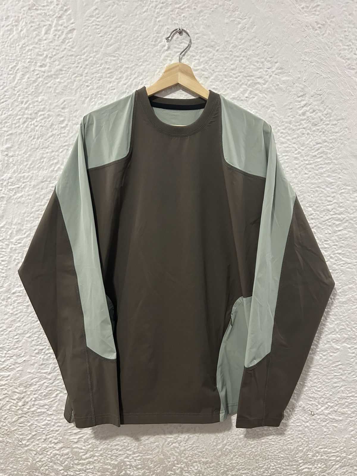 Kith K-Tech Long Sleeve Slate Pocketed Pullover Shirt **SAMPLE** Size US L / EU 52-54 / 3 - 1 Thumbnail