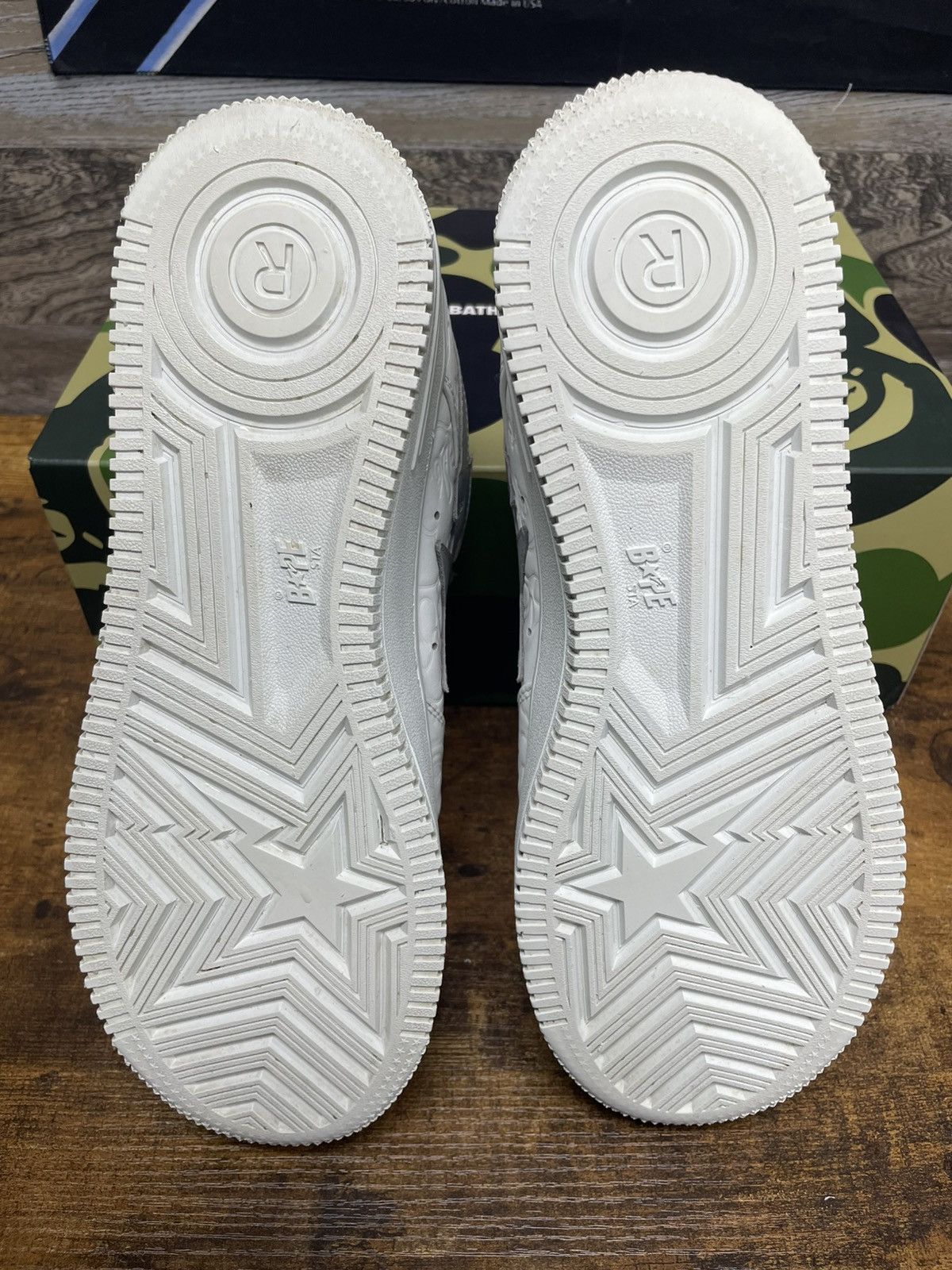 Bape 10-Bapesta White/Grey Camo Leather Size US 10 / EU 43 - 7 Thumbnail