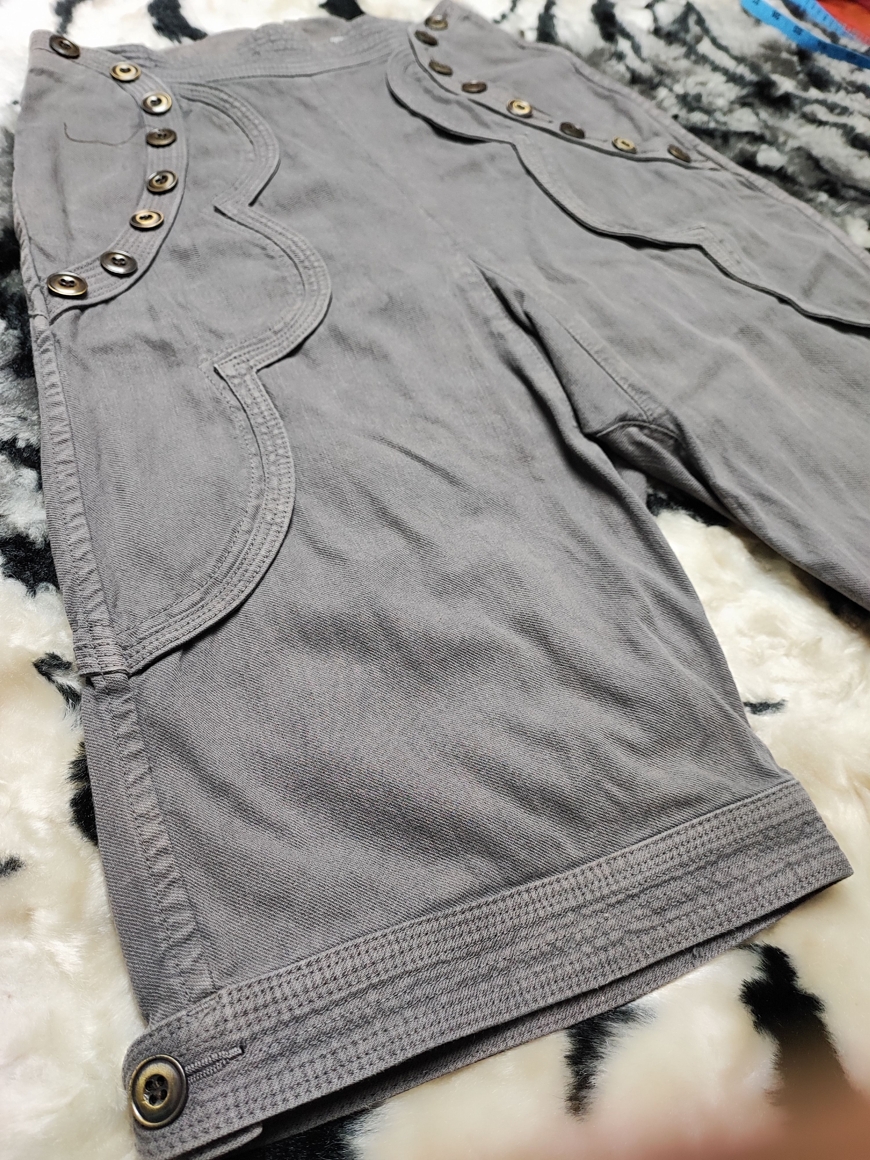 Tsumori Chisato Tsumori Chisato Short Pants Size 24" / US 00 / IT 34 - 4 Thumbnail