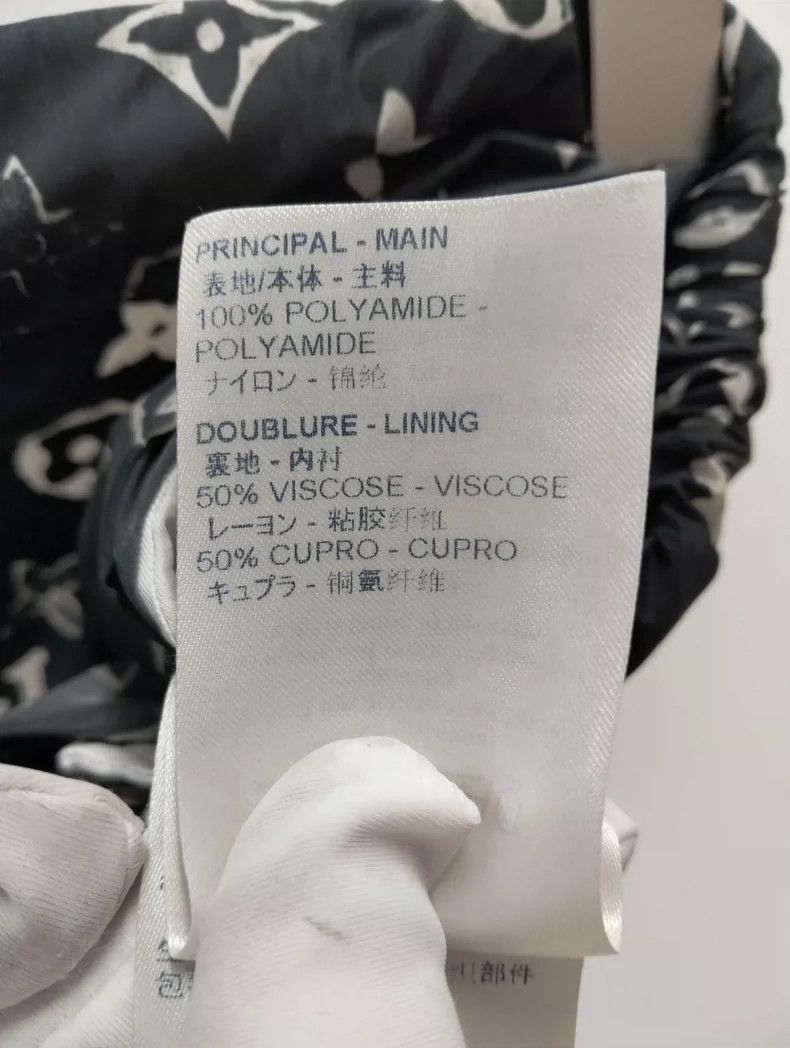 Louis Vuitton Louis Vuitton Full print shorts Nextarrow-2505 Size 27" / US 4 / IT 40 - 4 Thumbnail