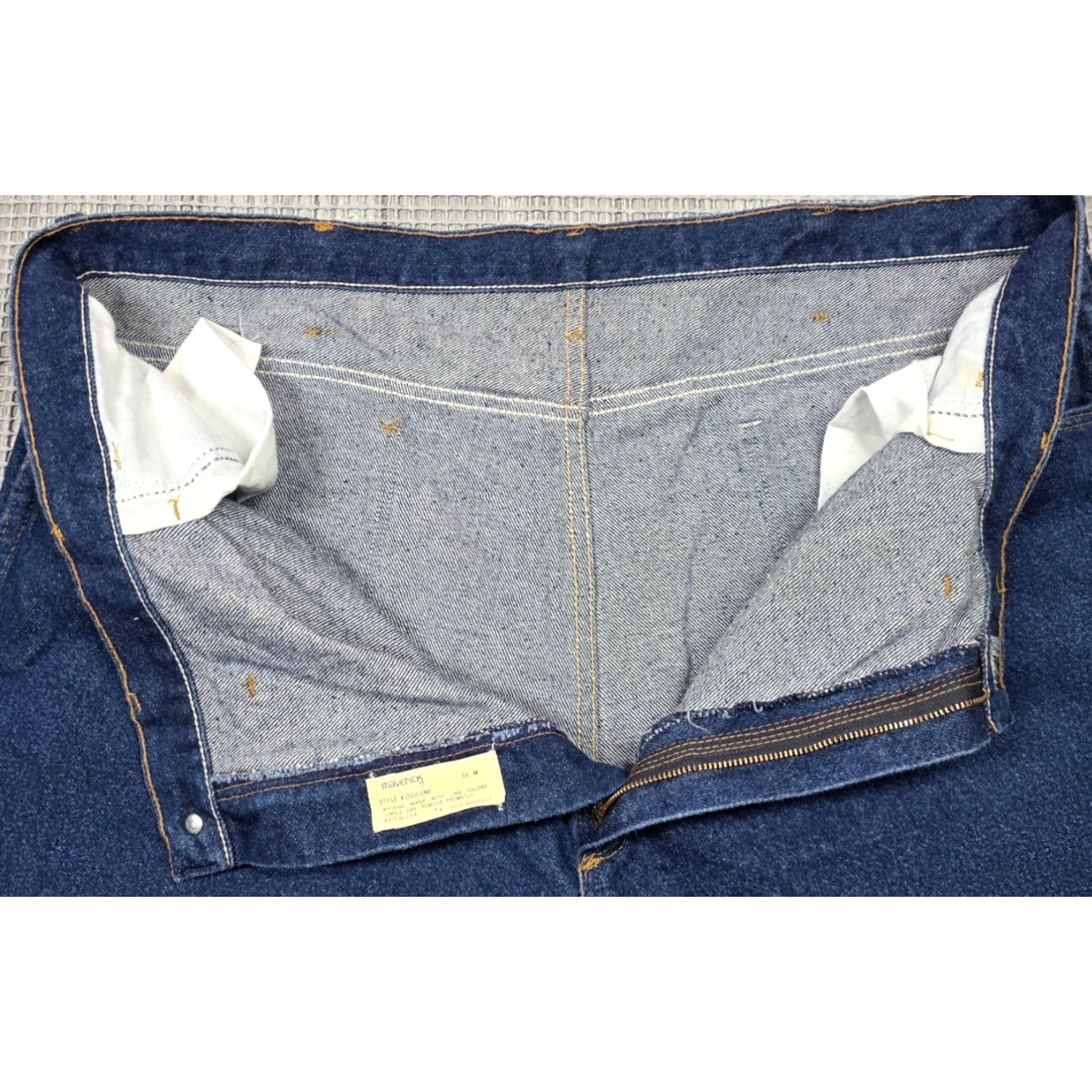 Denime VINTAGE Maverick Jeans Mens 44x30 Denim Blue Dark Wash 80s 90s USA Made Straight 5-Pocket Size US 44 / EU 60 - 6 Thumbnail