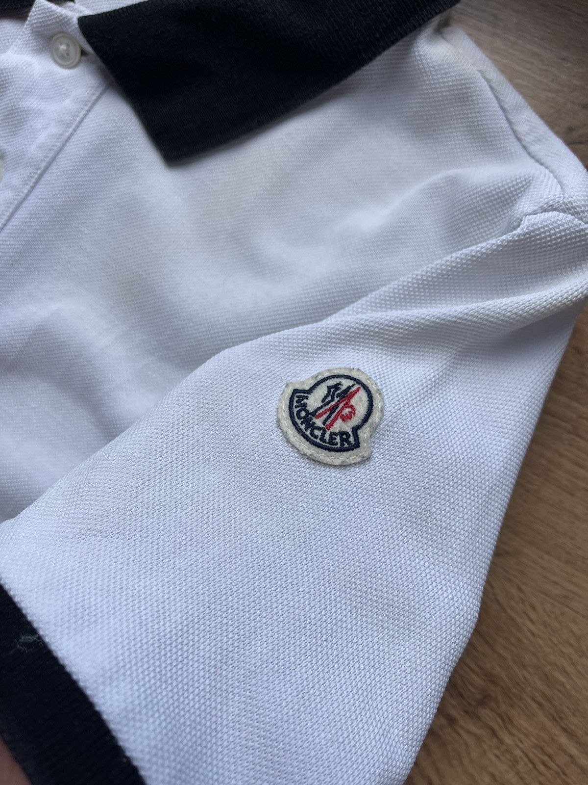 Moncler Moncler maglia polo short sleeve shirt white Size US S / EU 44-46 / 1 - 4 Thumbnail