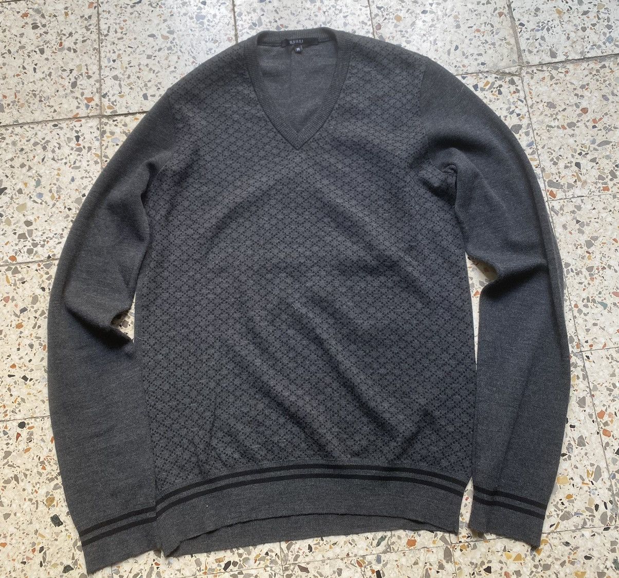 Gucci Gucci Vintage Knit V Neck Size US M / EU 48-50 / 2 - 1 Thumbnail