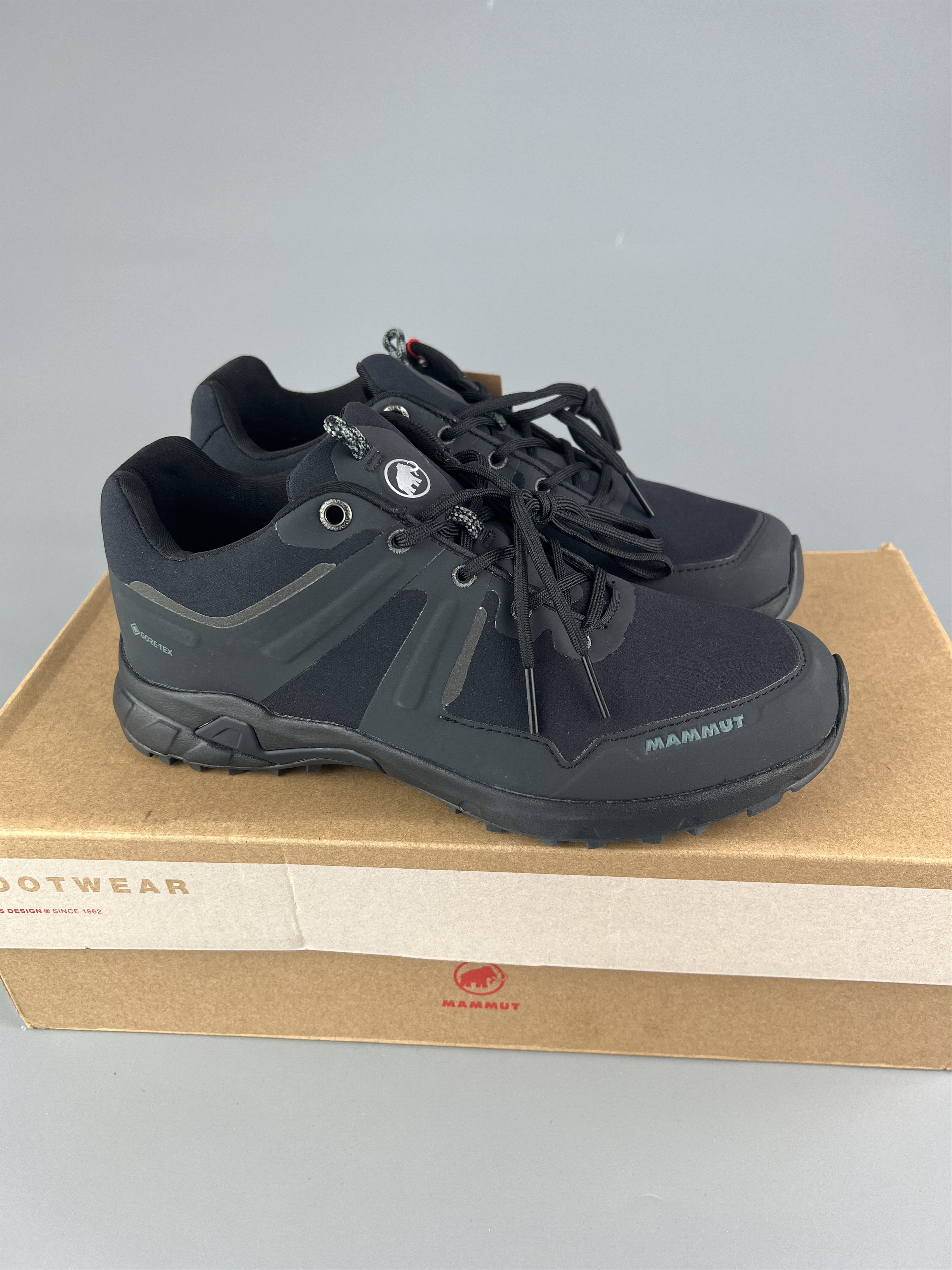 Goretex Mammut Ultimate Pro Low GTX Trail Hiking Shoes Size US 6.5 / IT 36.5 - 2 Thumbnail