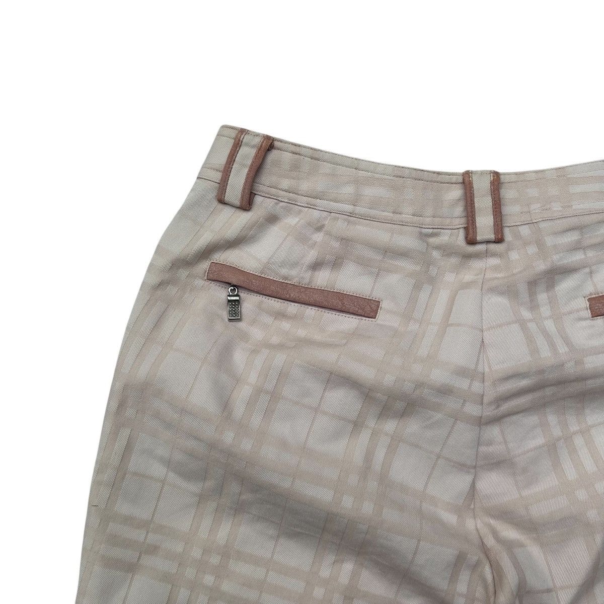 Burberry Vintage Burberry Nova Check Short Pants Size 28" / US 6 / IT 42 - 8 Thumbnail