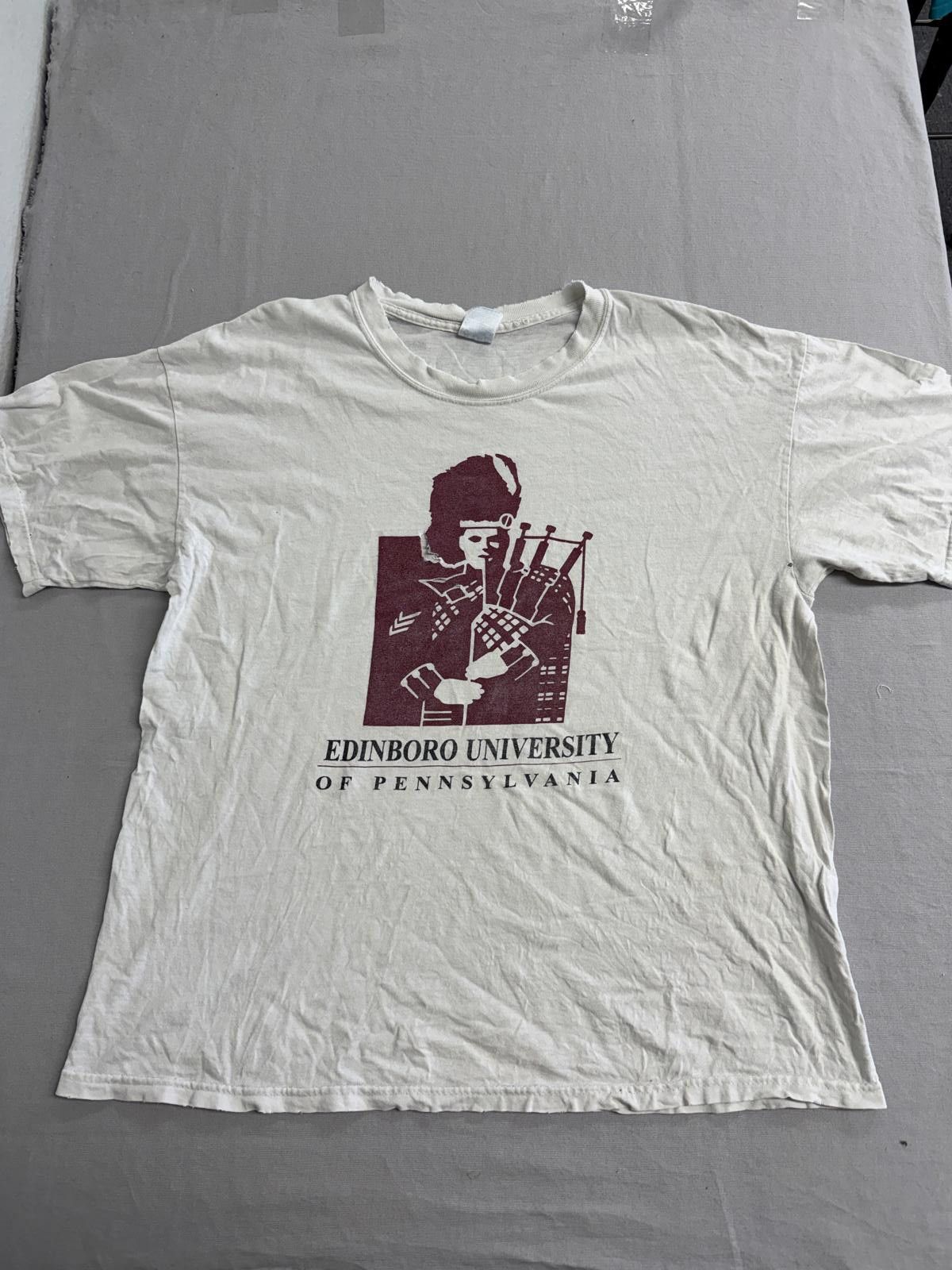 Gildan Thrashd Pennsylvania Western University Edinboro Tshirt 2001 Size US XL / EU 56 / 4 - 1 Thumbnail