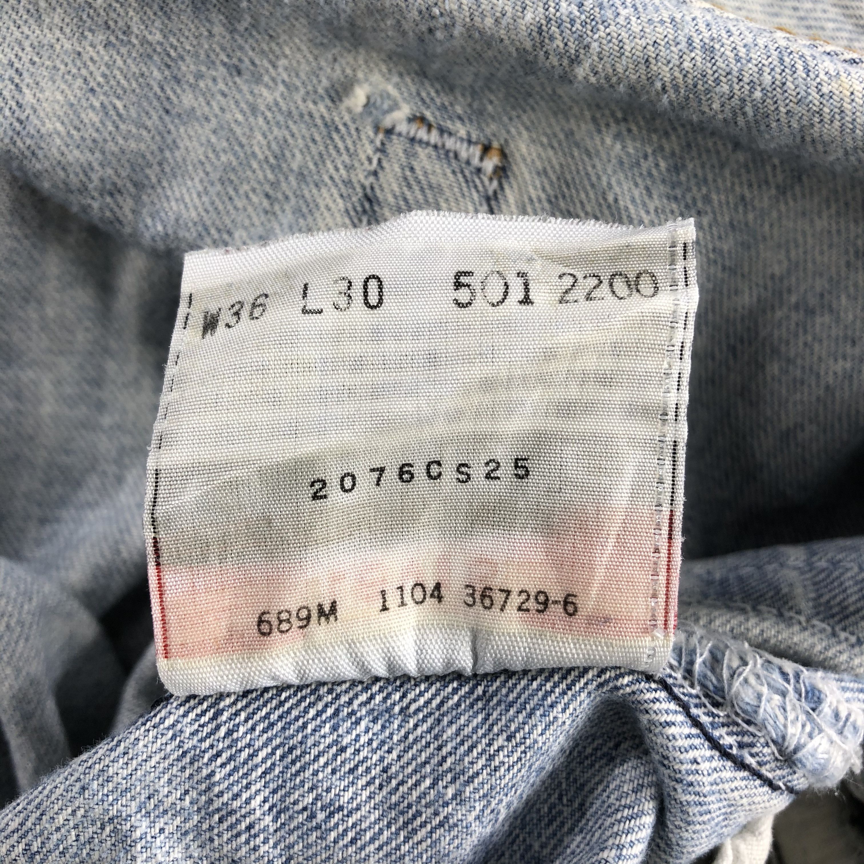 Levi's × Vintage 90s Vintage Ripped Light Wash Levis 501 Jeans-J1611 Size US 36 / EU 52 - 15 Thumbnail