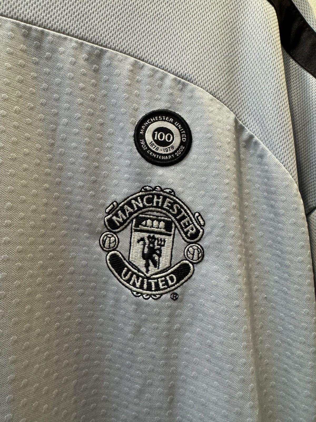 Umbro × Vintage MANCHESTER UNITED 2001 - 2002 CENTENARY GOALKEEPER SHIRT Size US L / EU 52-54 / 3 - 5 Thumbnail