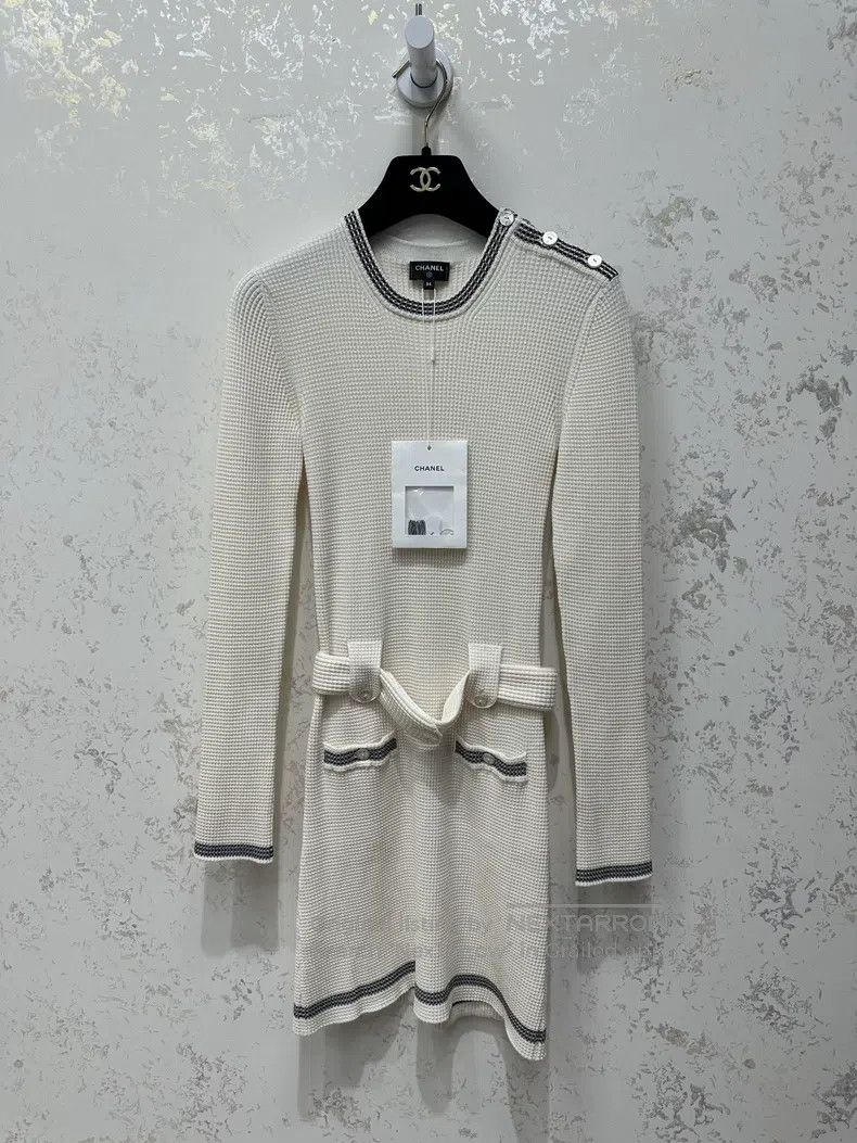 Chanel Chanel 22 Early Spring Vacation Series White Elastic Belt Size XXS / US 00 / IT 34 - 1 Thumbnail