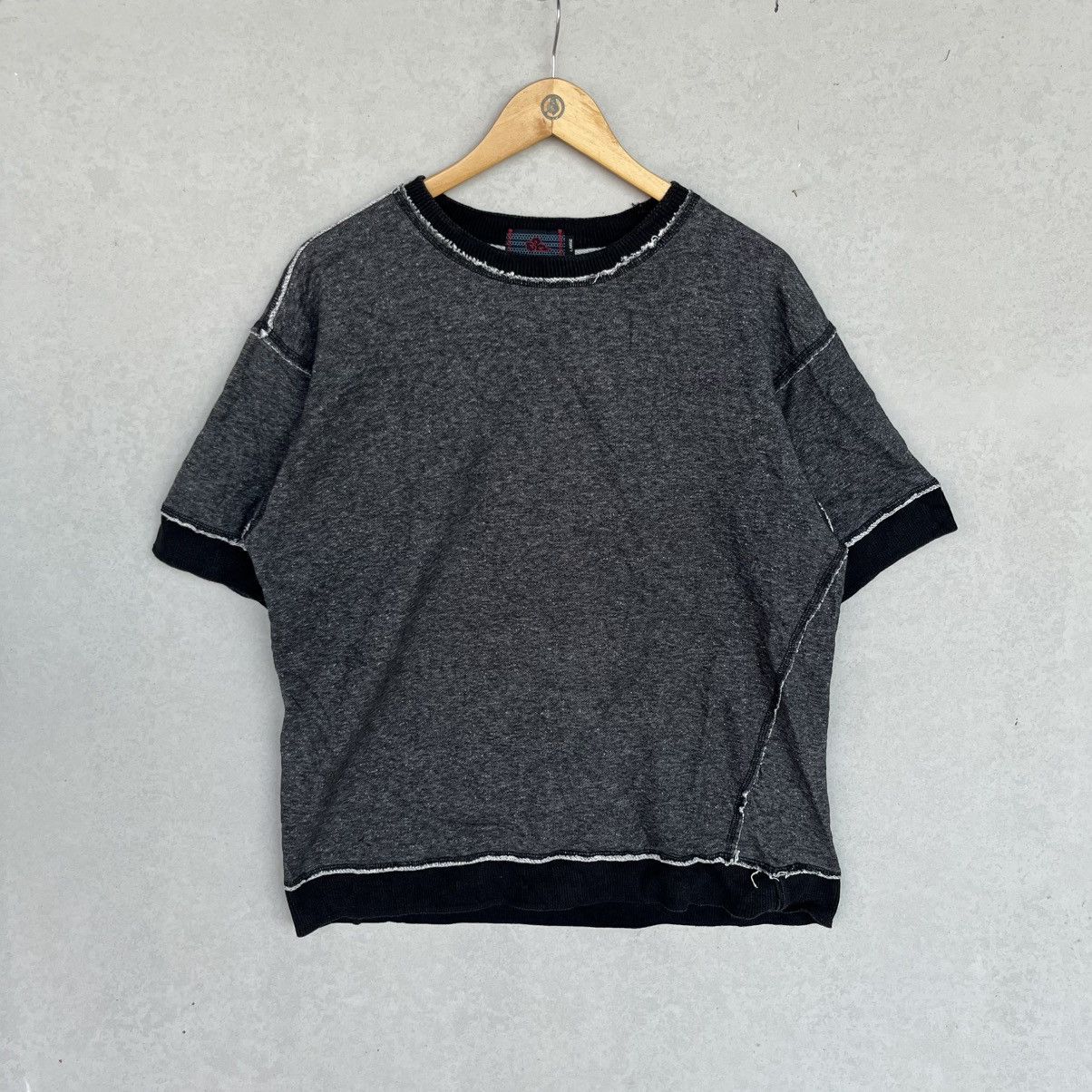 Other Vintage 90s Black & Grey Tee With White Stitching Size L Size US L / EU 52-54 / 3 - 1 Thumbnail