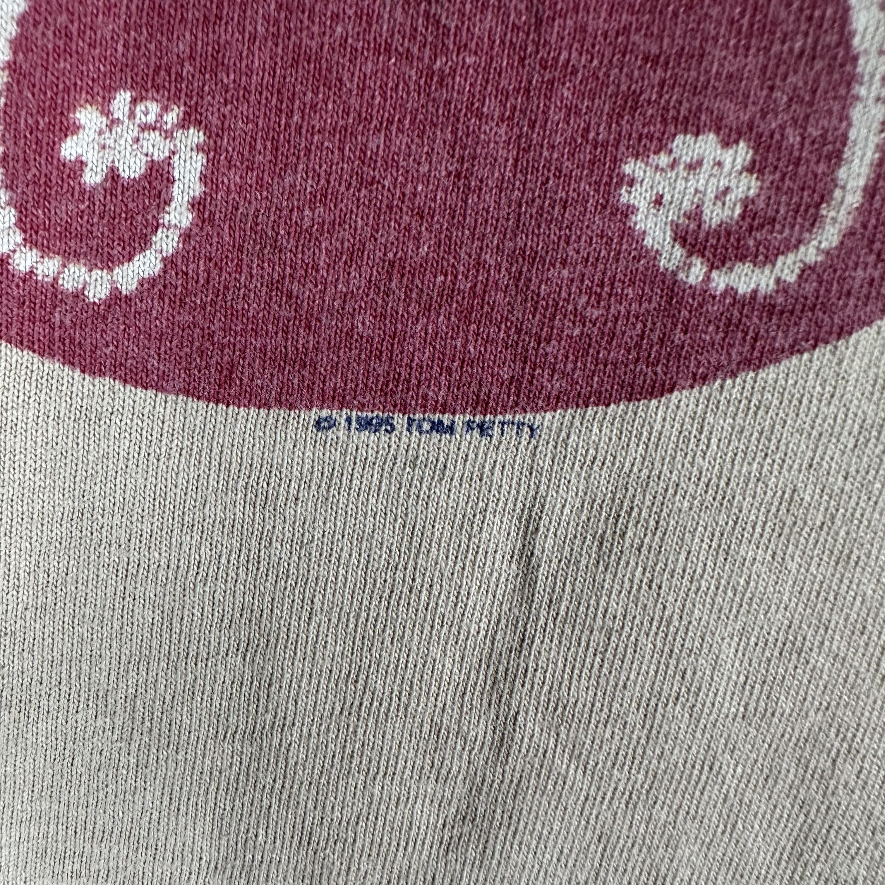 Vintage Vintage 1995 Tom Petty Wildflowers Graphic T-Shirt Size US XL / EU 56 / 4 - 4 Thumbnail