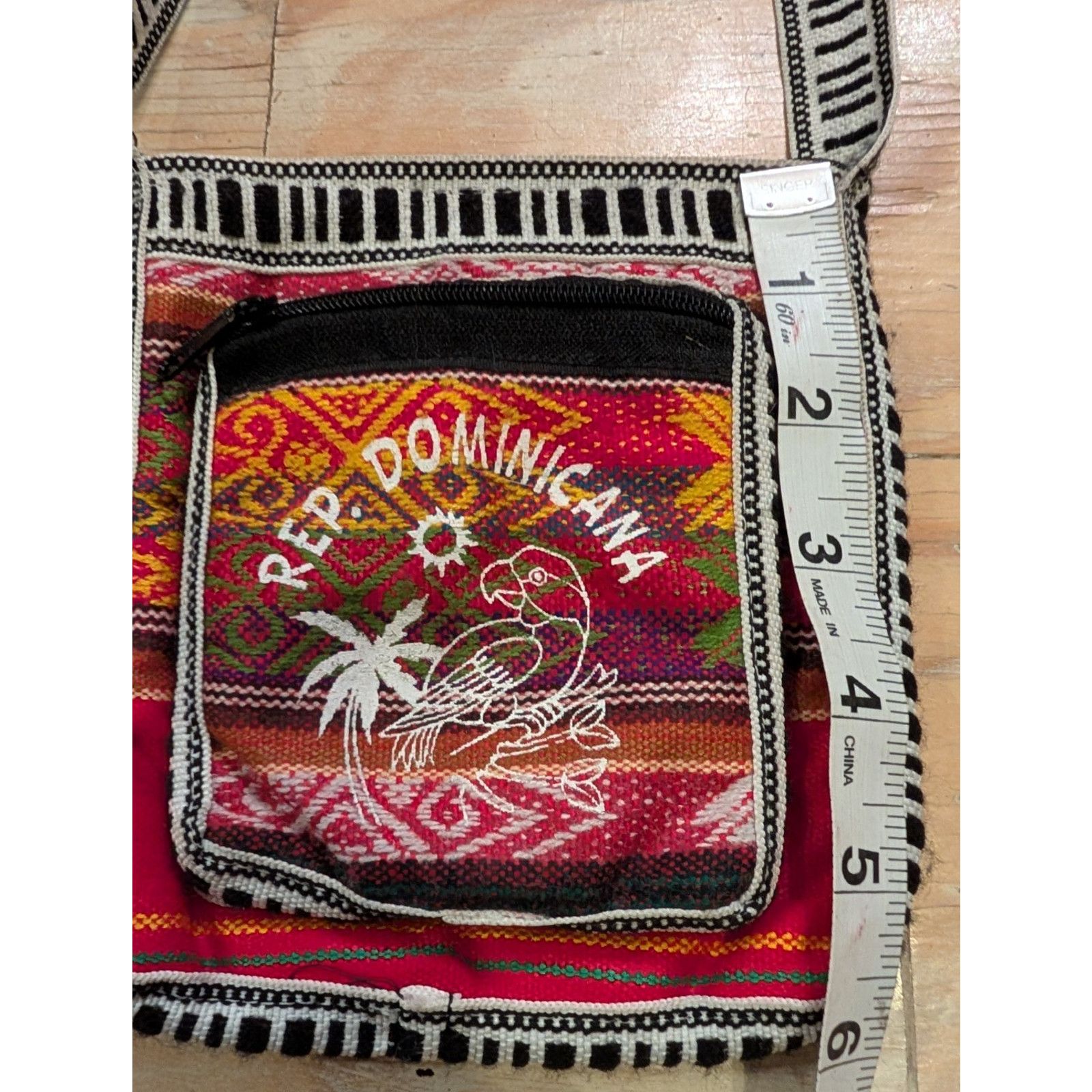 The Unbranded Brand Rep. Dominicana Crossbody Handbag Small 5" x 5.5" Zipper Bag Size ONE SIZE - 4 Thumbnail
