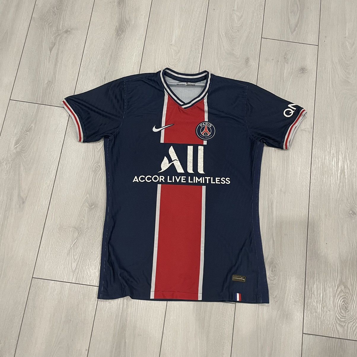 Nike Nike PSG Saint germain paris ALL accor live jersey tee shirt Size US S / EU 44-46 / 1 - 1 Thumbnail